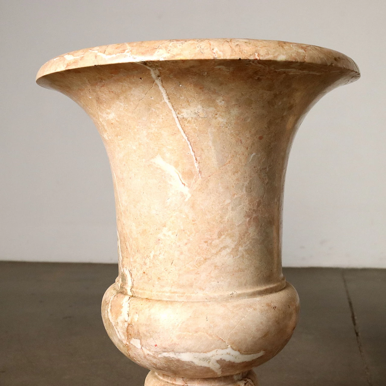 Coppia di vasi in marmo, inizio '900 3