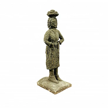 Donna asiatica, scultura in pietra, anni '60