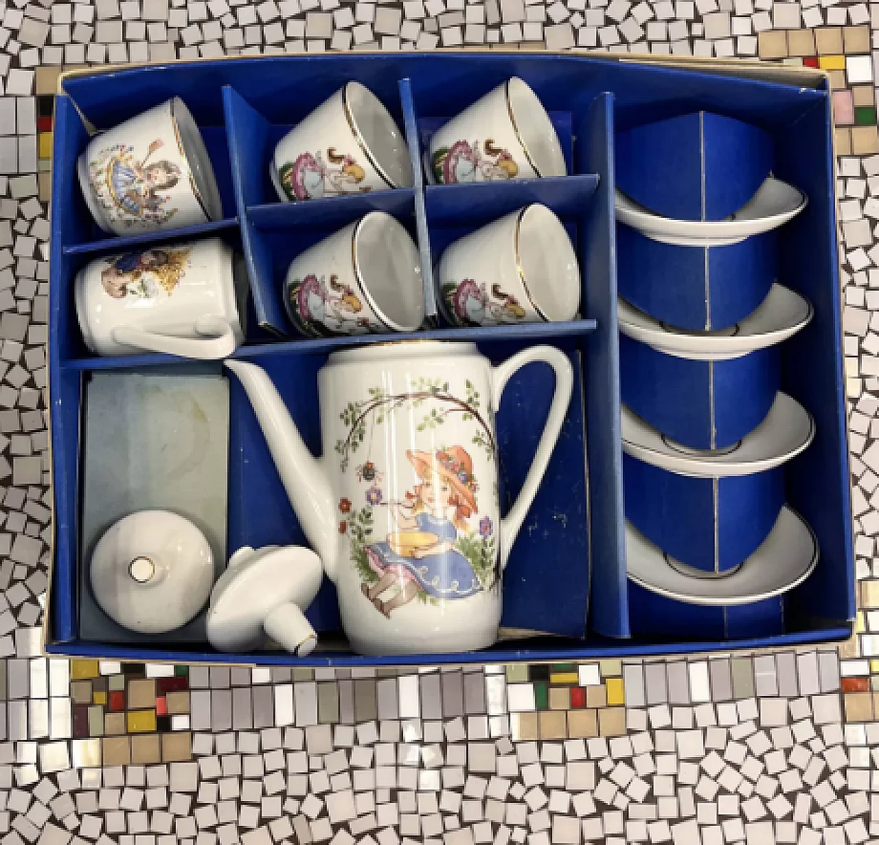 Porcelain children's toy tea/coffee service, 1970s 3