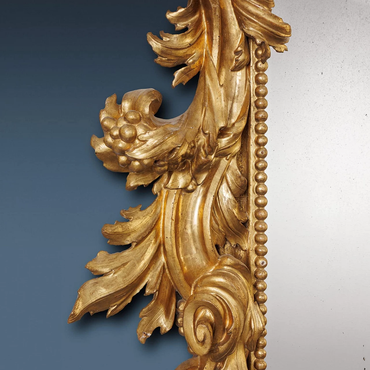 Carved and gilded mirrorboard, early 18th century 1