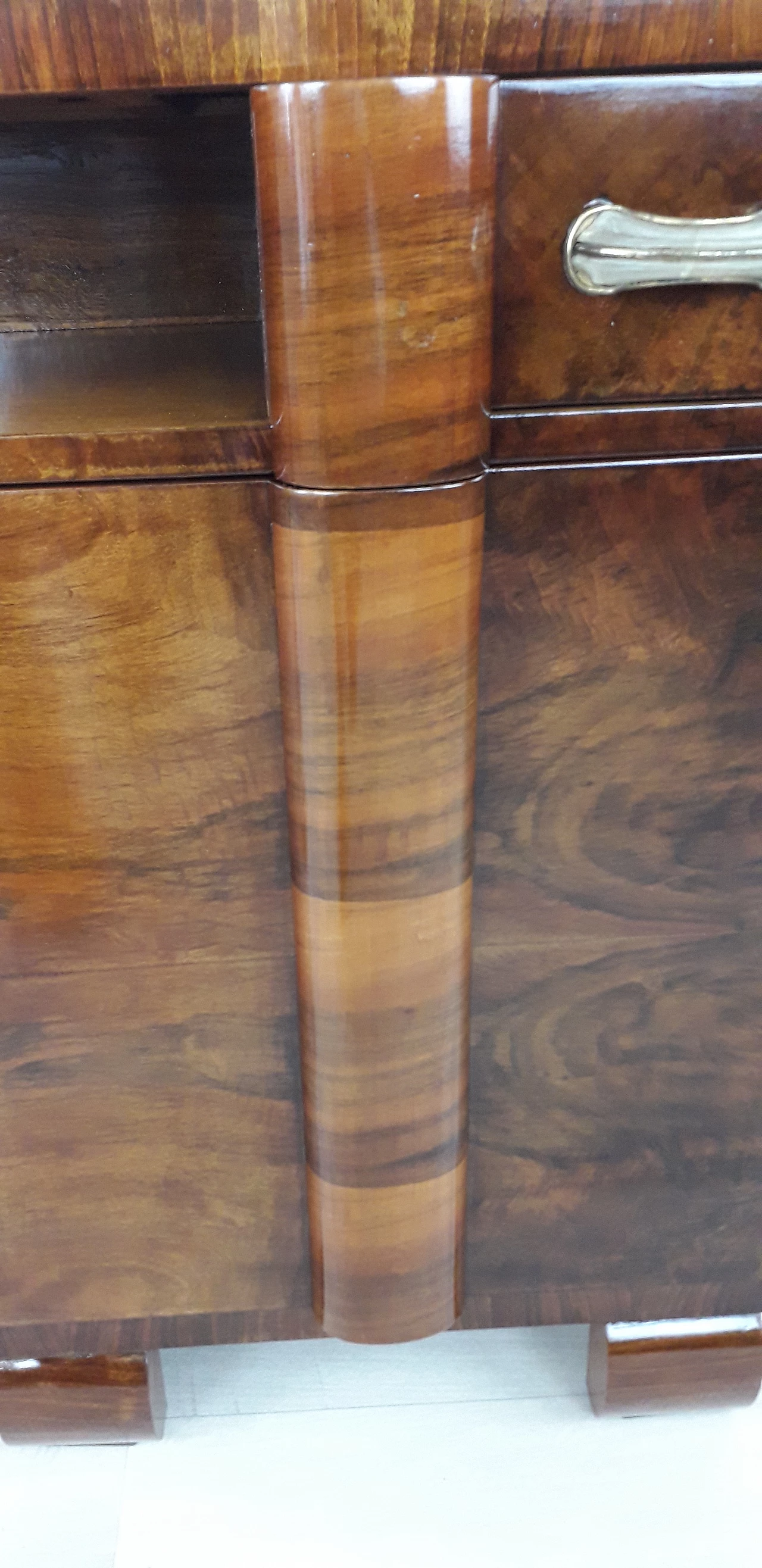 Coppia di comodini Art Déco in legno e cristallo nero, 1935 10