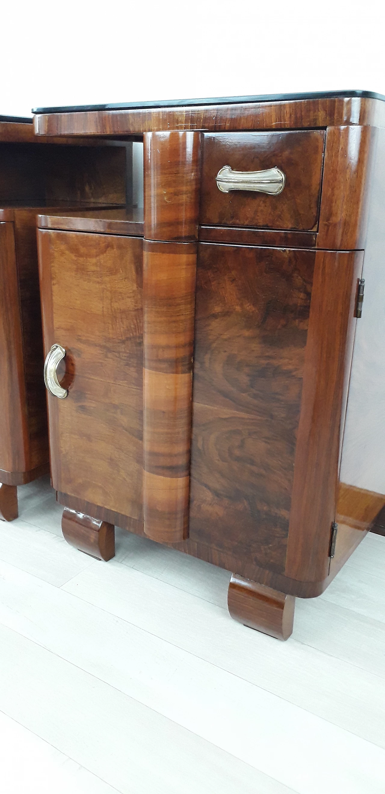 Coppia di comodini Art Déco in legno e cristallo nero, 1935 11