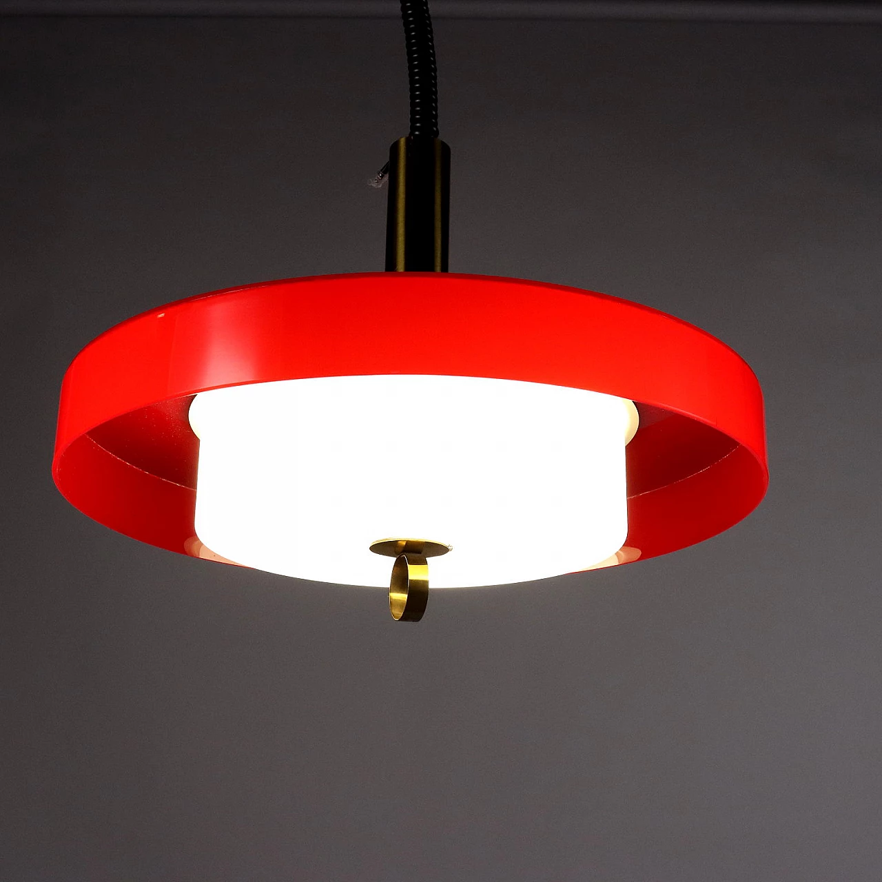 Lampada da soffitto rossa in alluminio, vetro ed ottone, anni '60 5