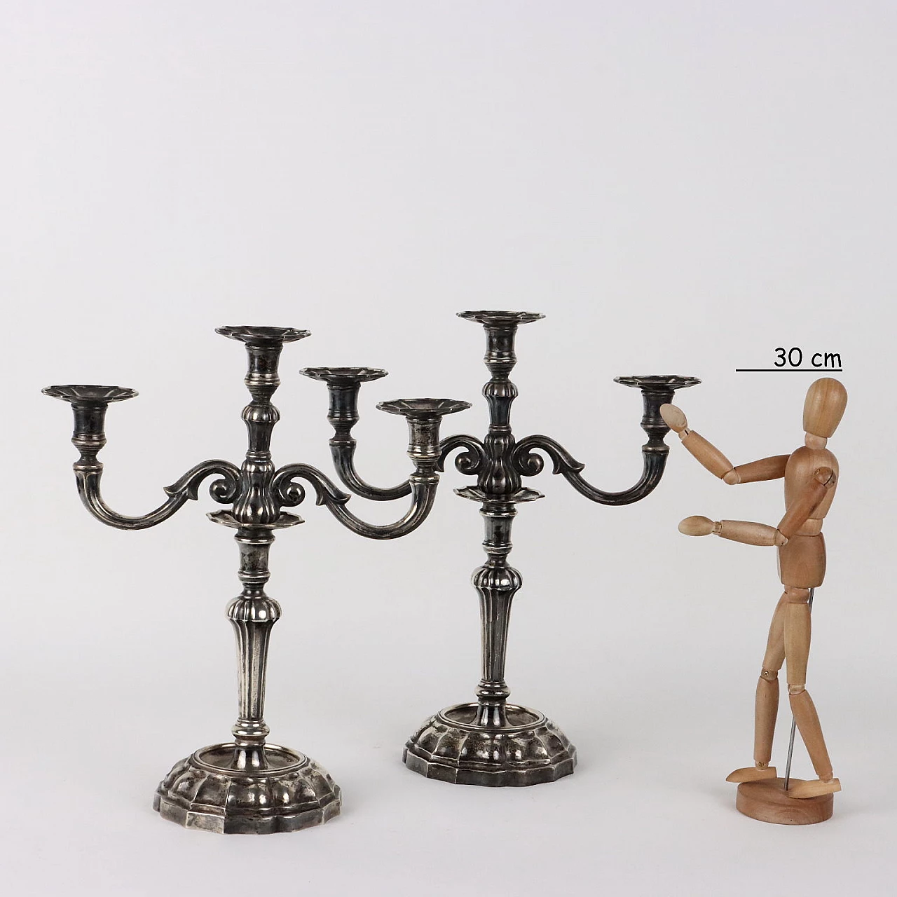 Pair of three-flame candelabra in bacellate silver, 1950s 2