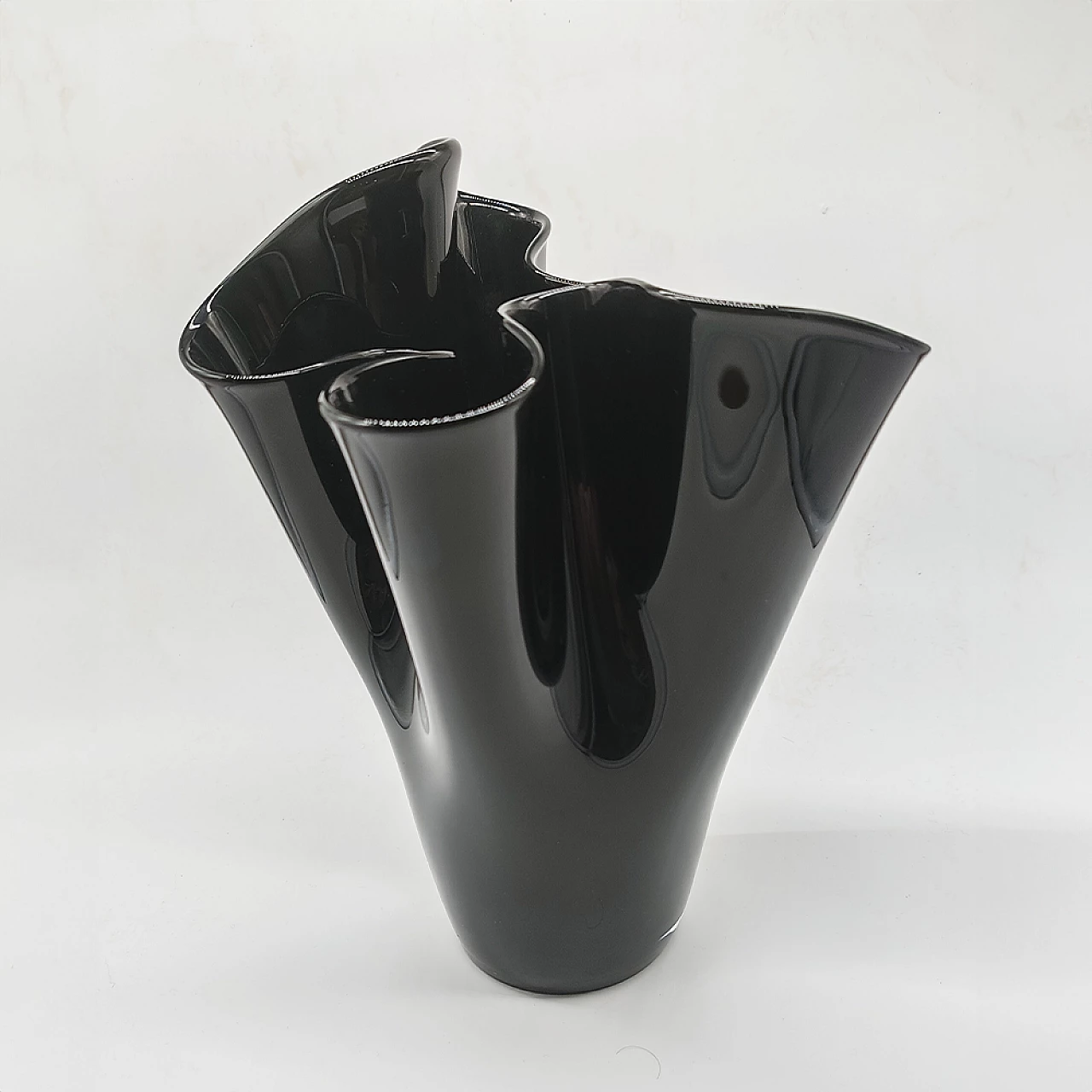 Jacketed handkerchief vase in black Murano glass, 1960s 1