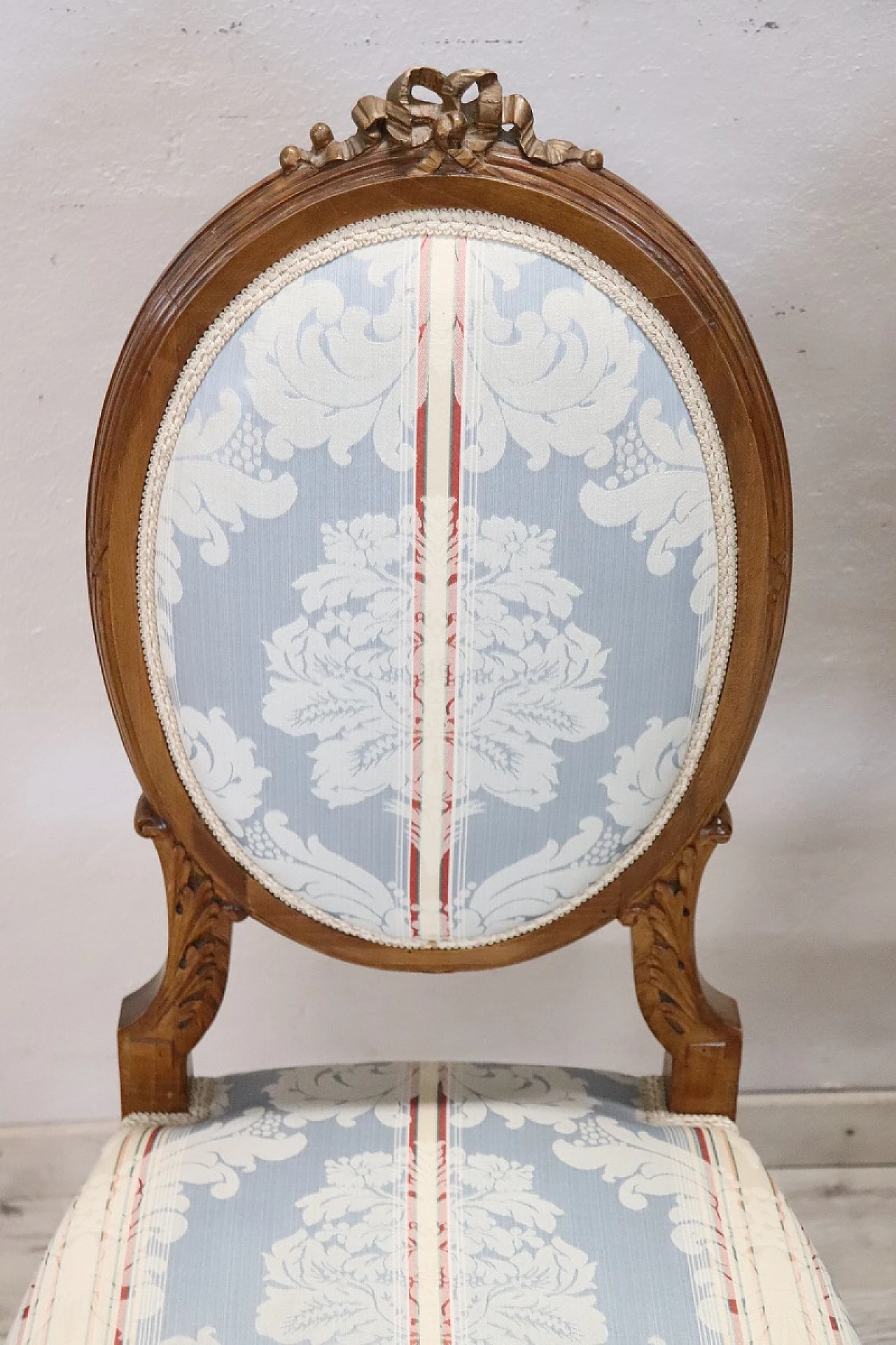 Coppia di sedie stile Luigi XVI in faggio e tessuto, inizio '900 3