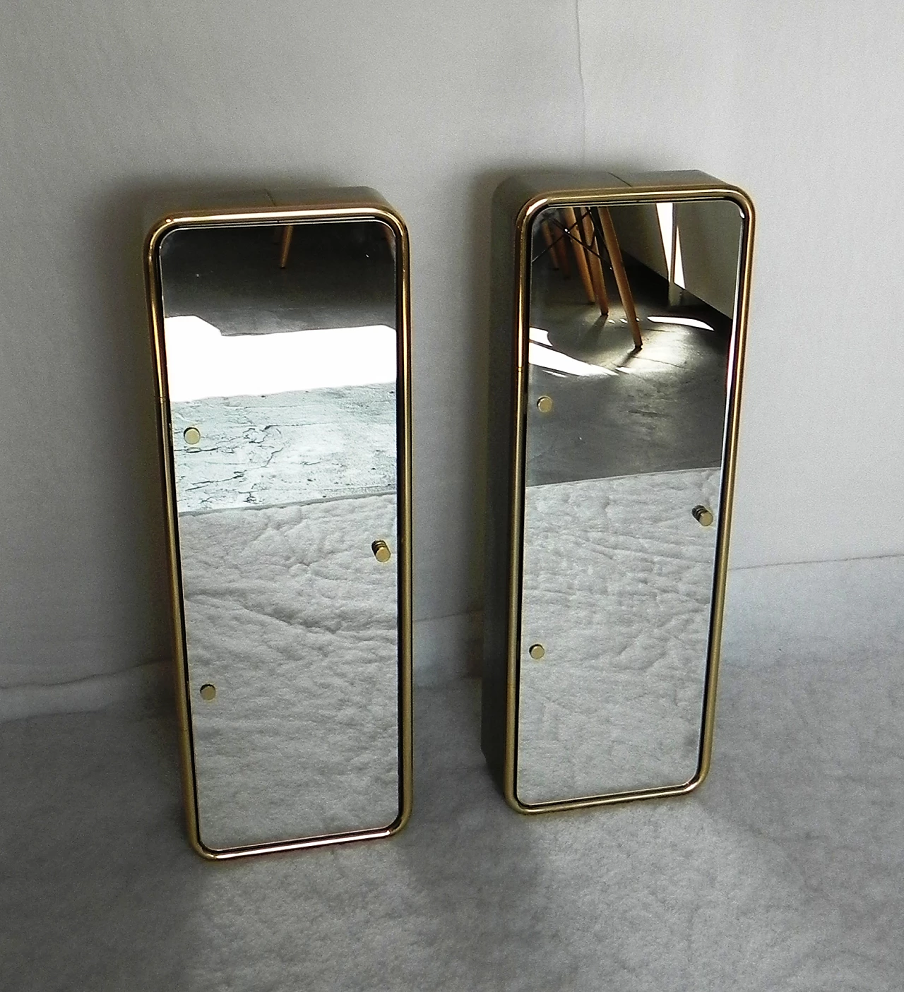 Coppia di specchi contenitore di Jean Pierre Design, anni '70 2
