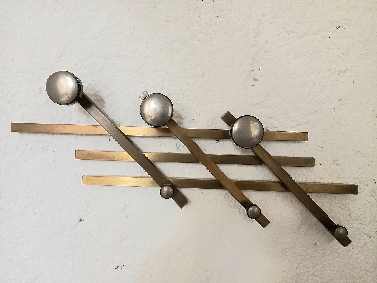 Gilded metal coat stand, 1970s 1