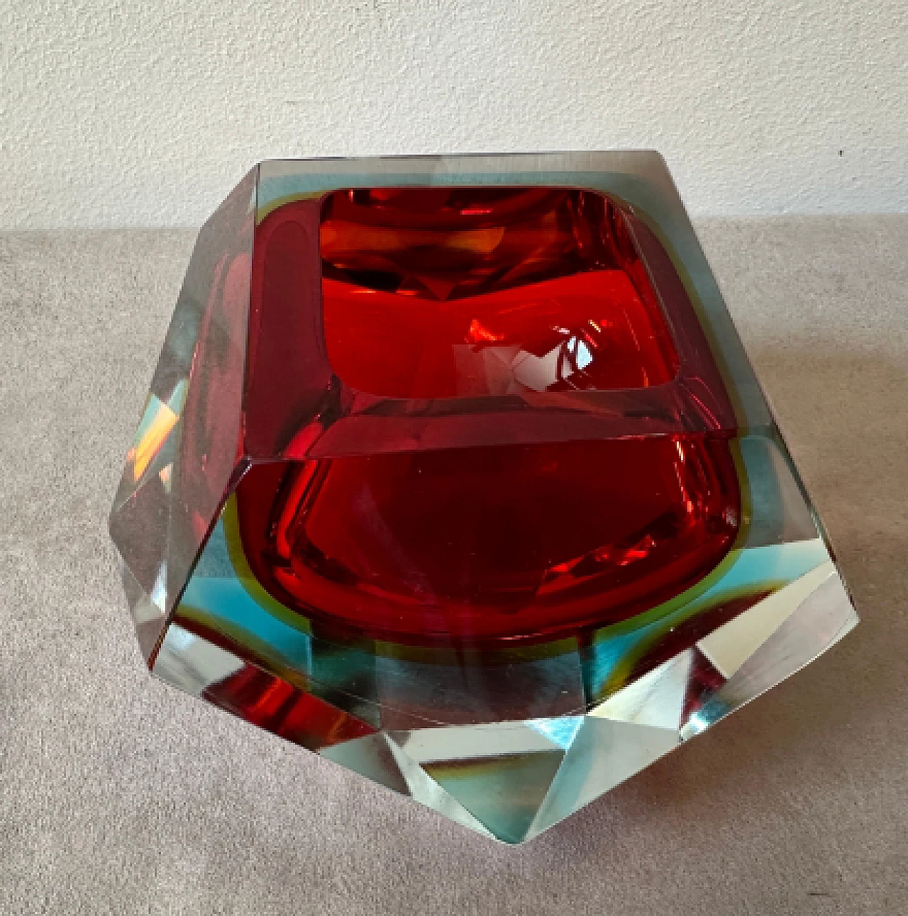 Faceted Murano glass ashtray by Seguso, 1970s 10