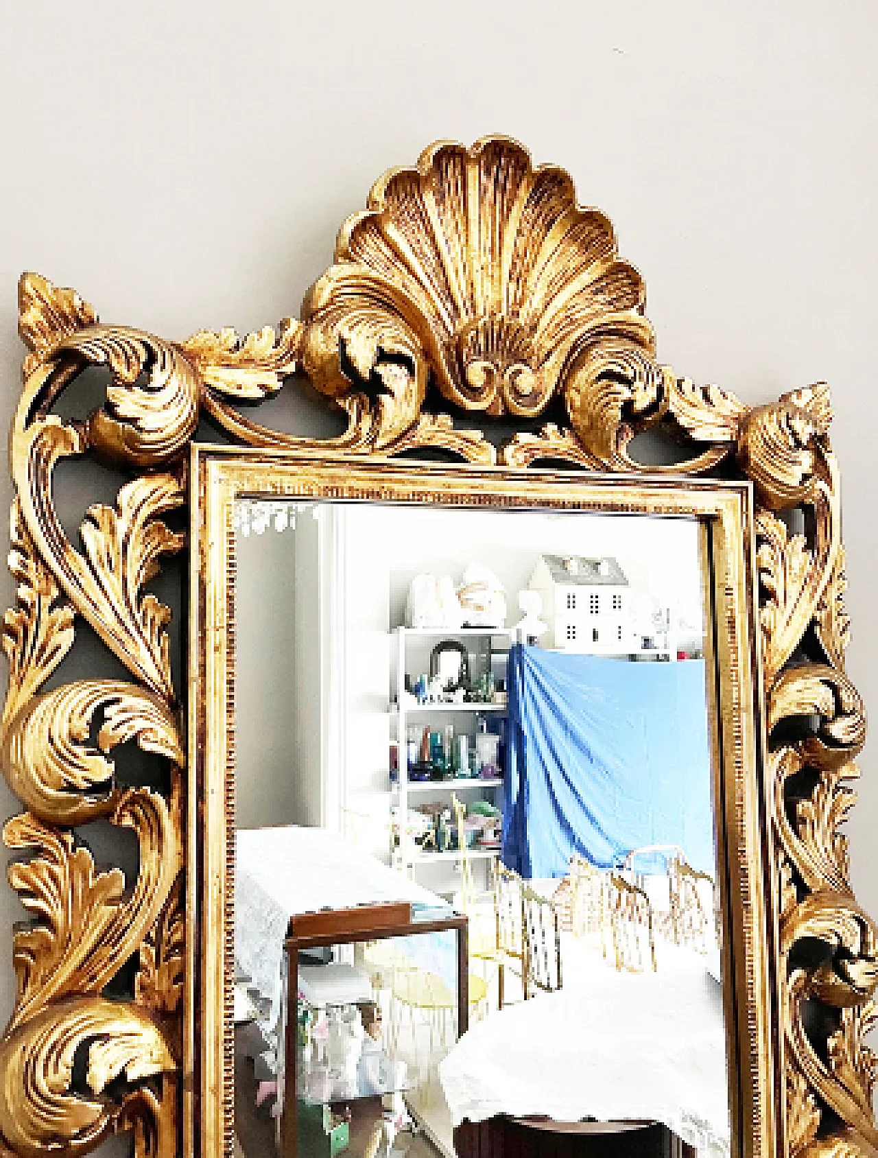 Baroque style gilded and carved wood wall mirror 2