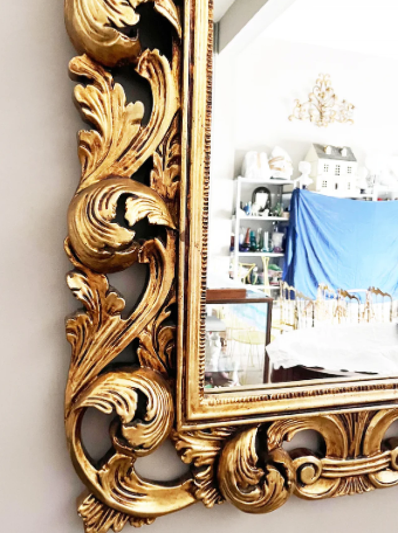 Baroque style gilded and carved wood wall mirror 3