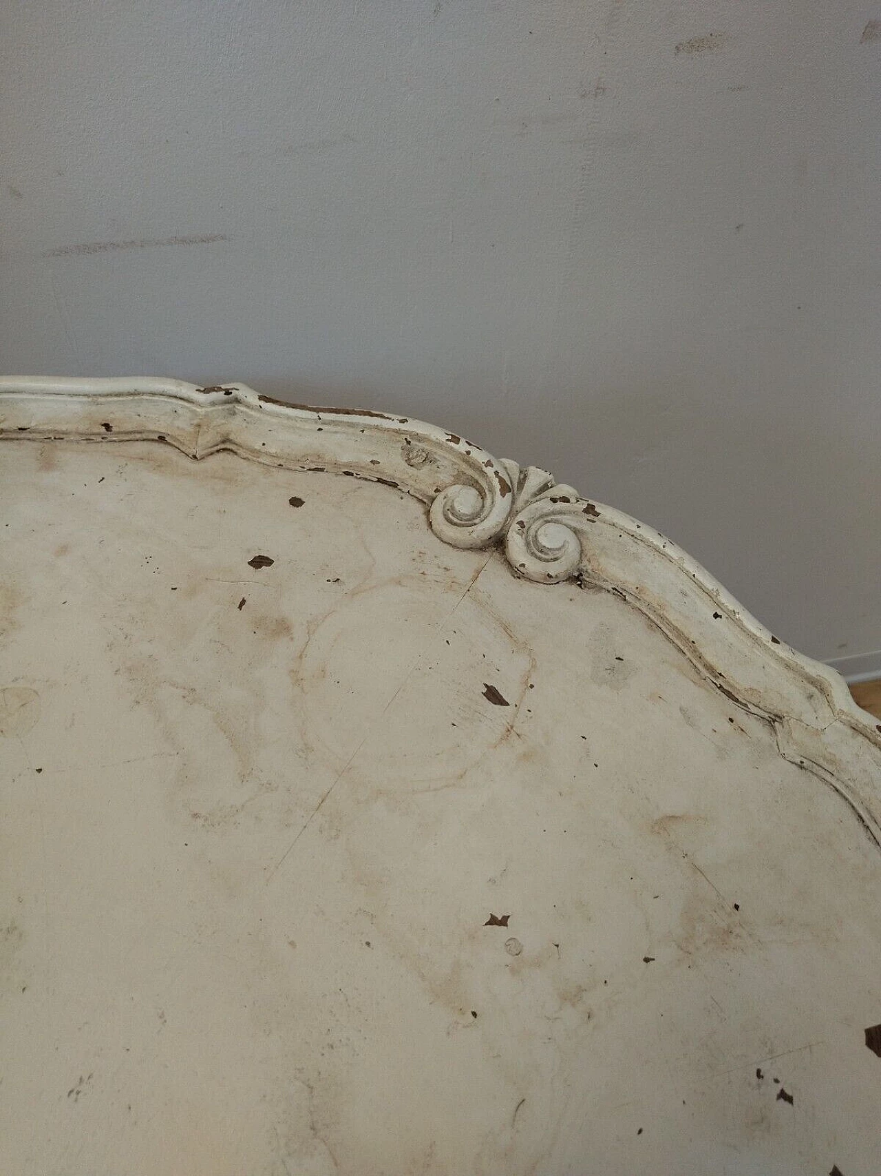Tavolino stile Barocchetto in legno bianco, inizio '900 7