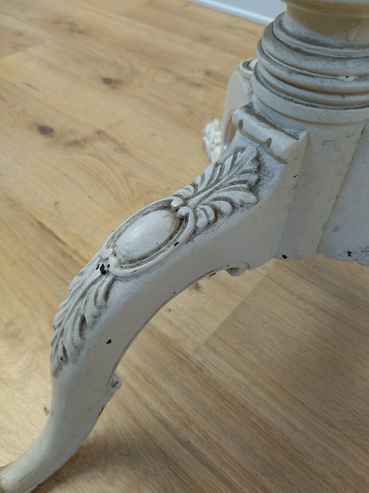 Tavolino stile Barocchetto in legno bianco, inizio '900 18