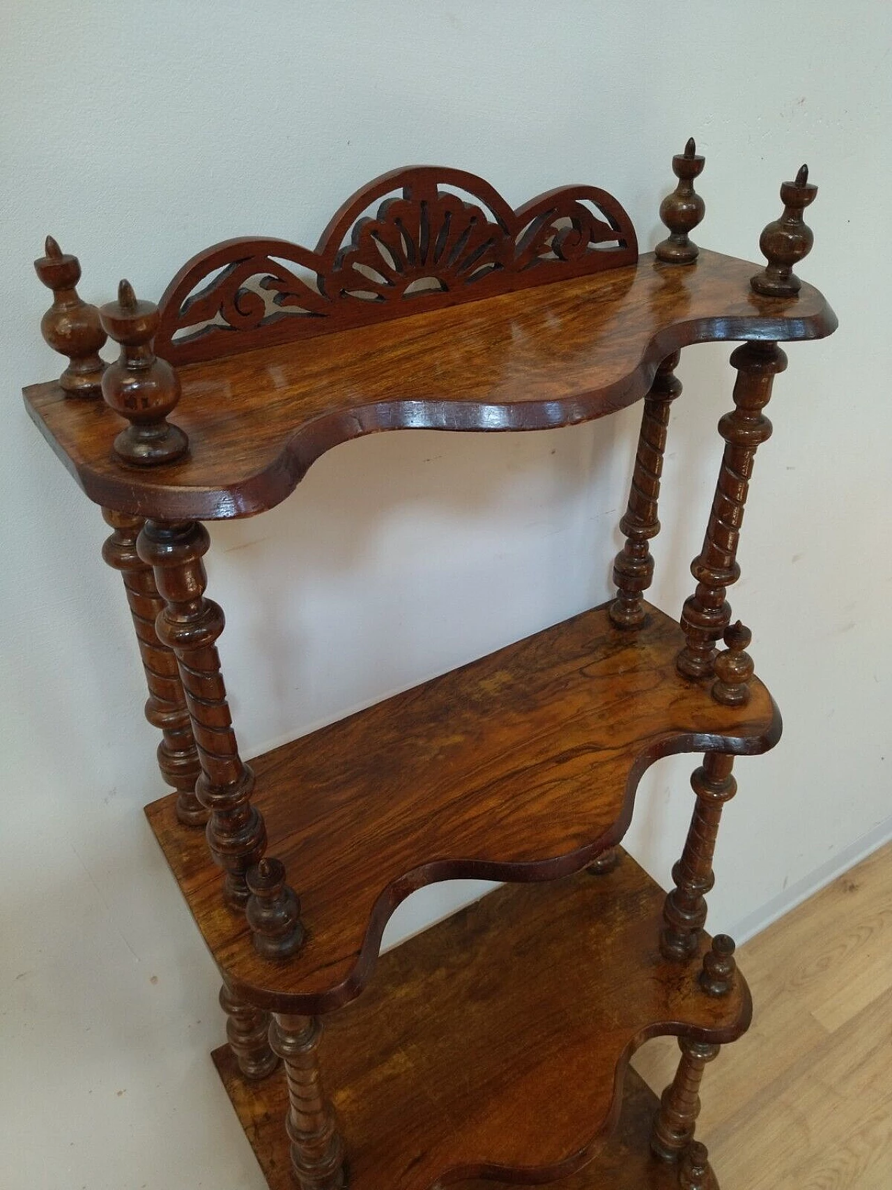 Rosewood veneered étagère, late 19th century 6