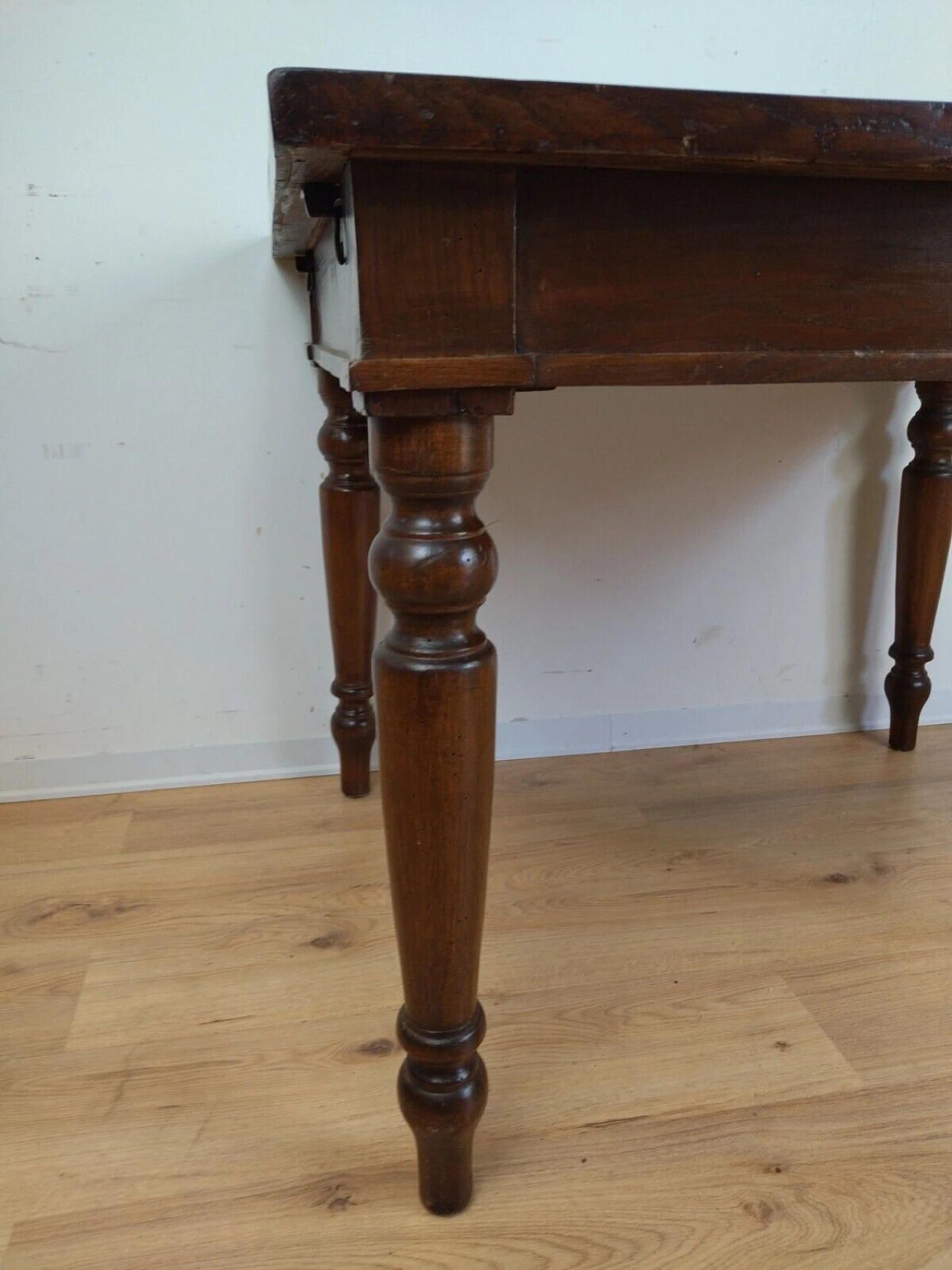 Chestnut and poplar extendable table, early 20th century 2
