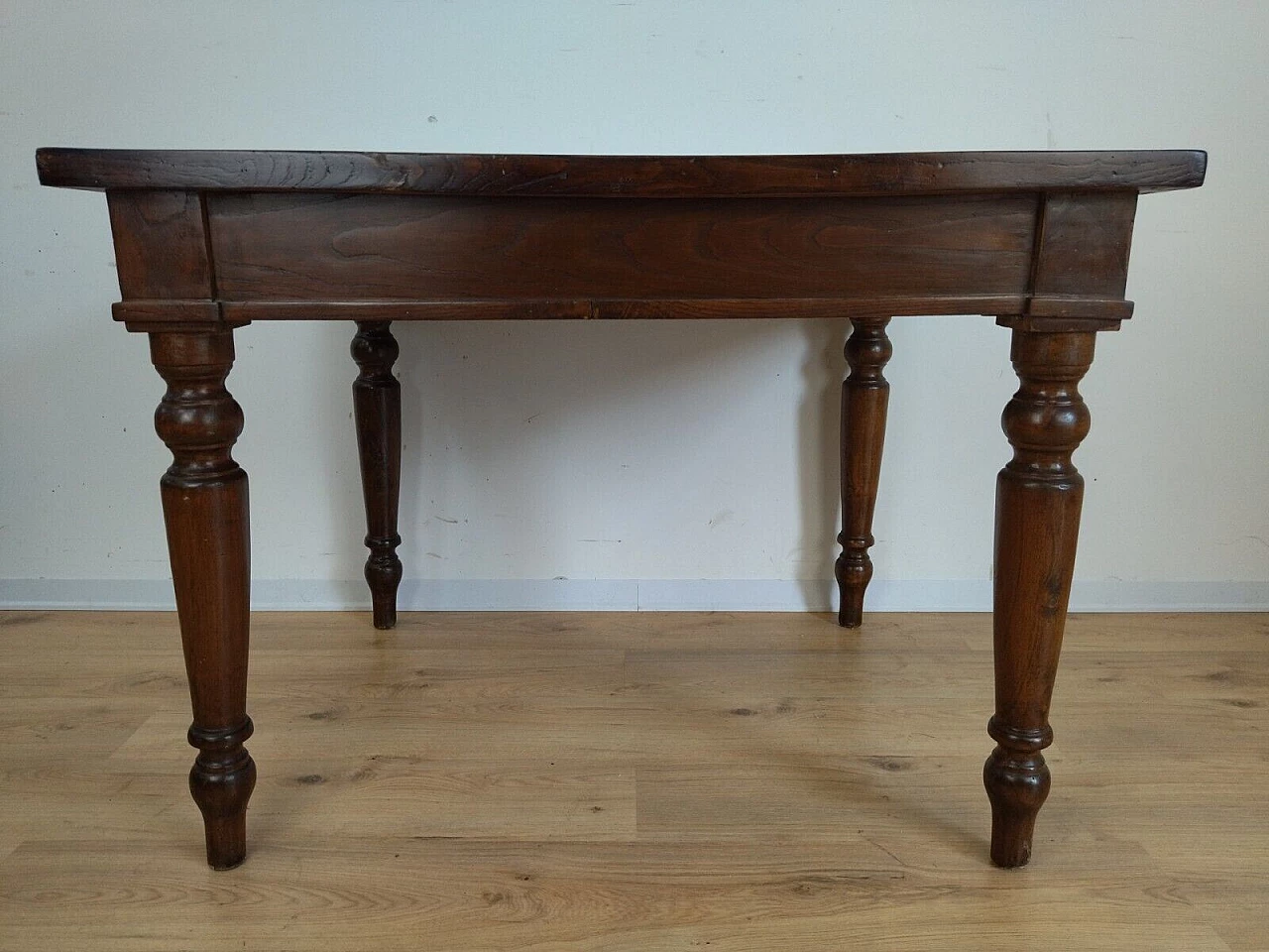Chestnut and poplar extendable table, early 20th century 15