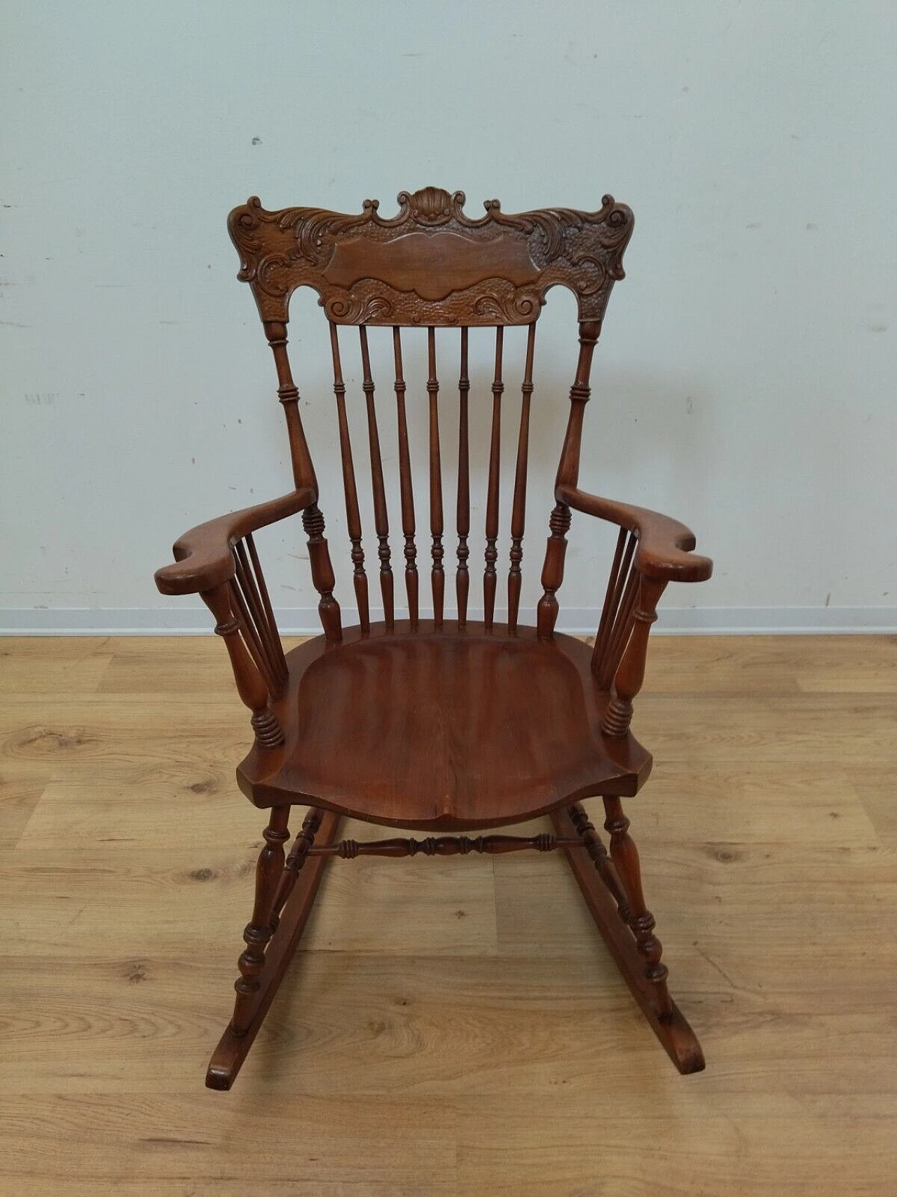 Walnut-stained beech rocking chair 2