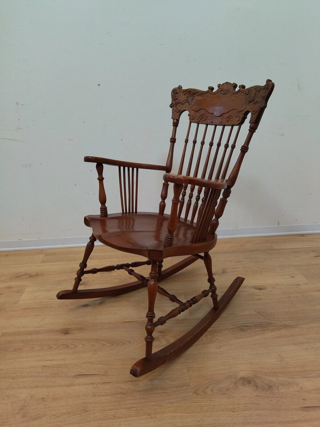 Walnut-stained beech rocking chair 8