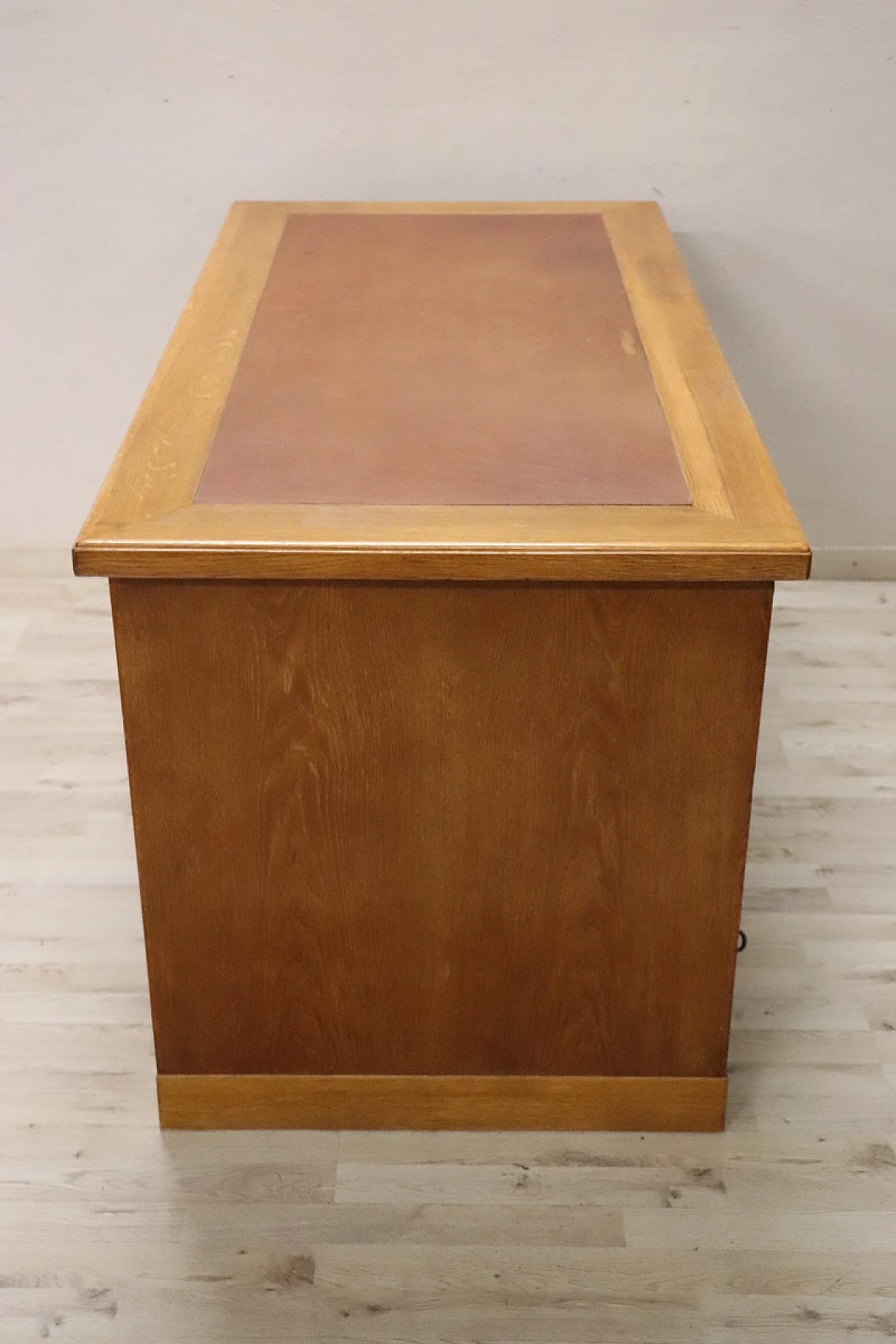 Desk in oak wood and leather with two doors, 1940s 11