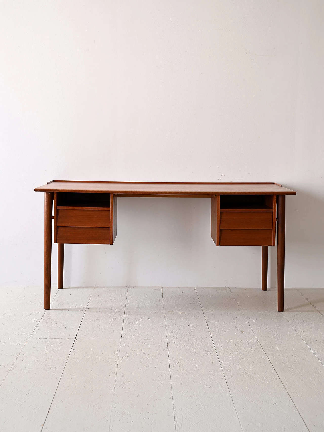 Scrivania in teak con cassetti, anni '60 2