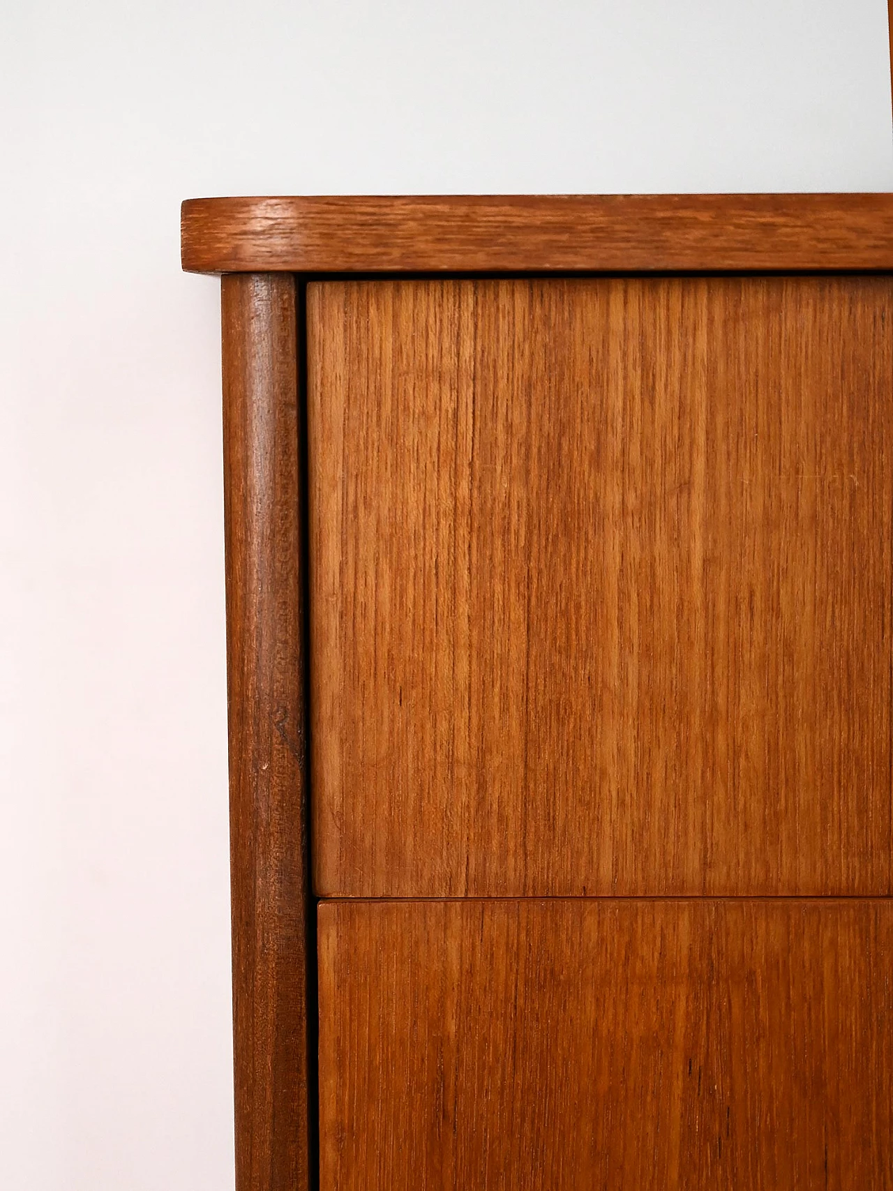 Teak chest of drawers with wooden handles, 1960s 8