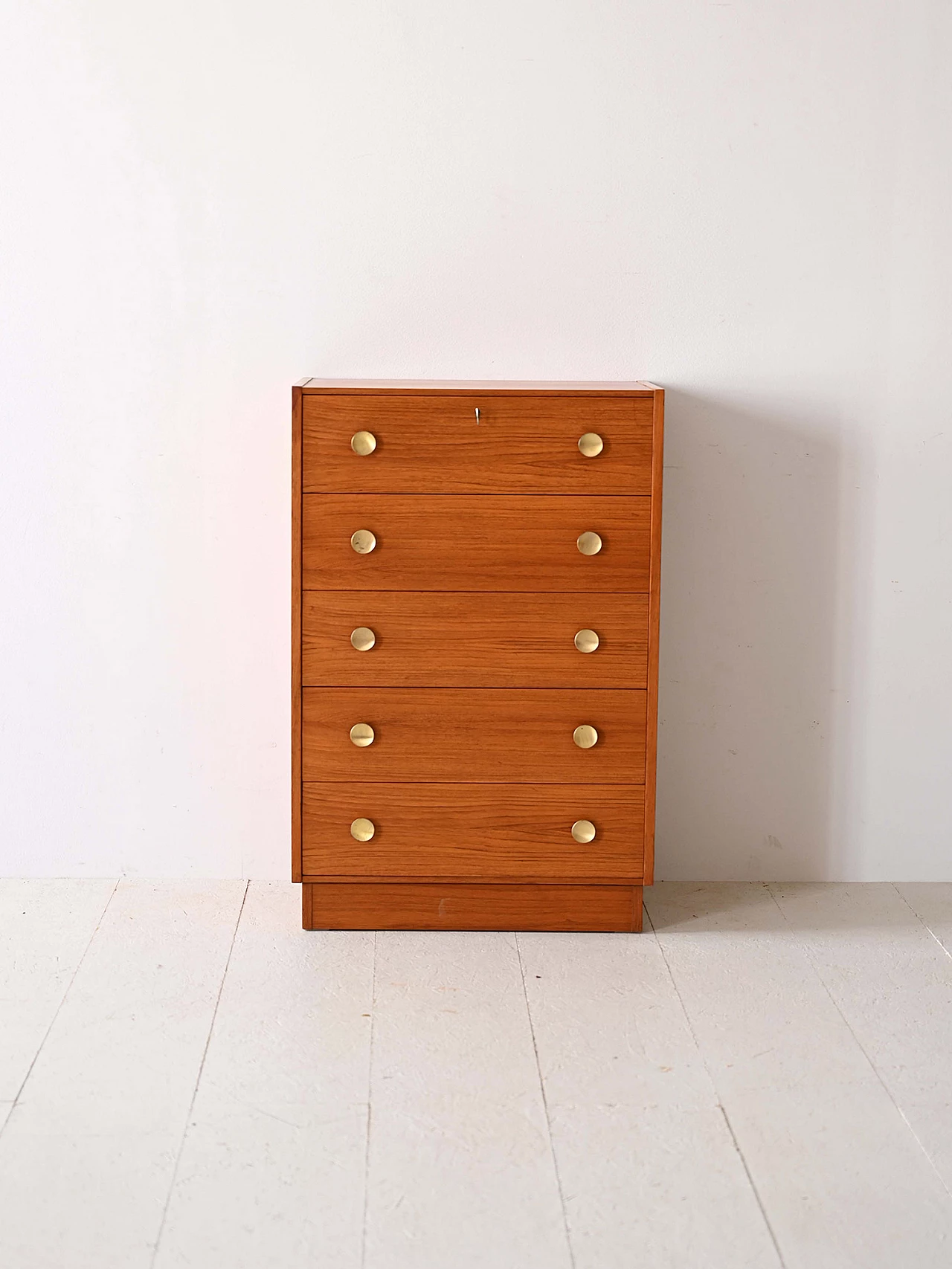 Chest of drawers in teak with rounded brass handles, 1950s 2