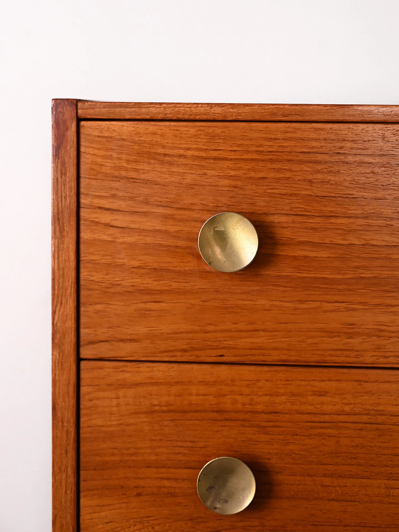 Chest of drawers in teak with rounded brass handles, 1950s 8