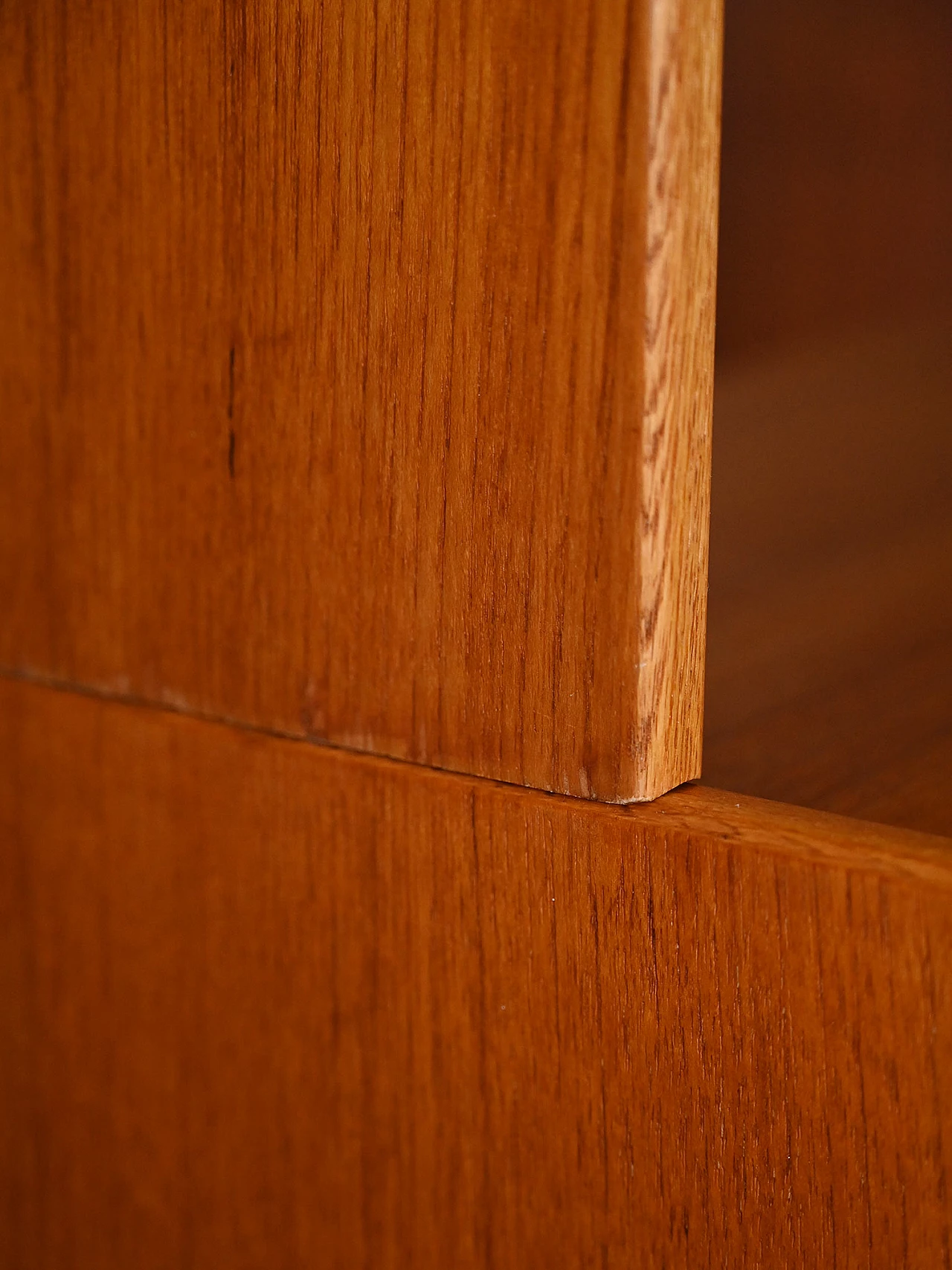 Libreria con vano contenitore in teak e betulla, anni '60 9