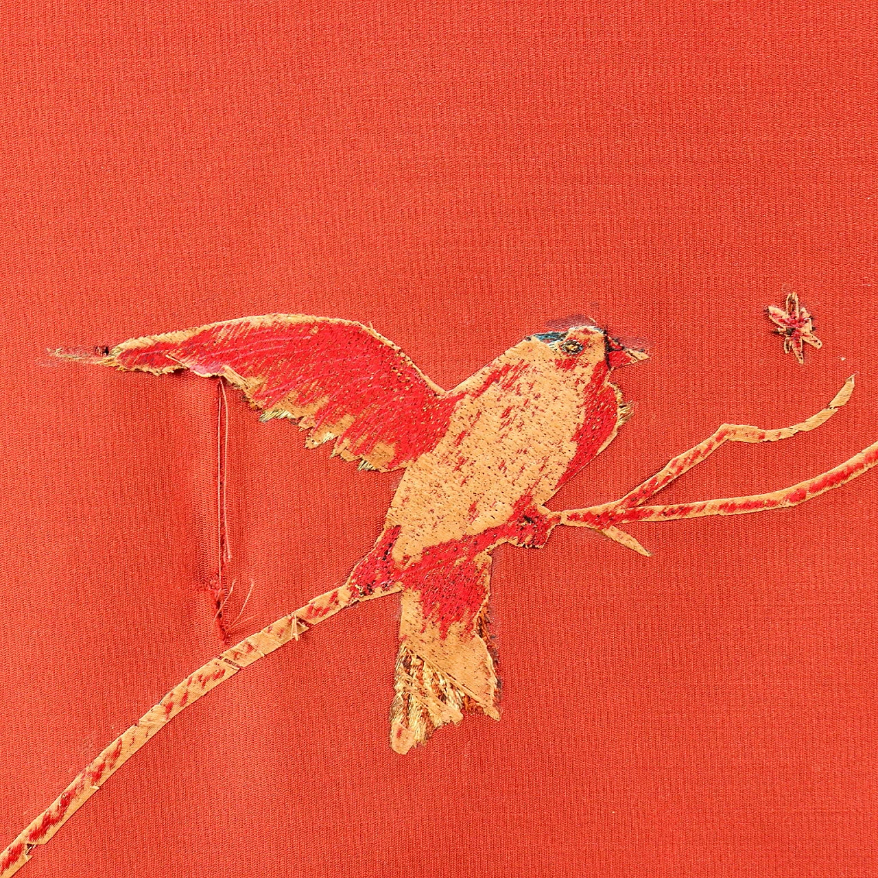 Paravento in stile chinoiserie con rivestimento in seta ricamata, inizio '900 3