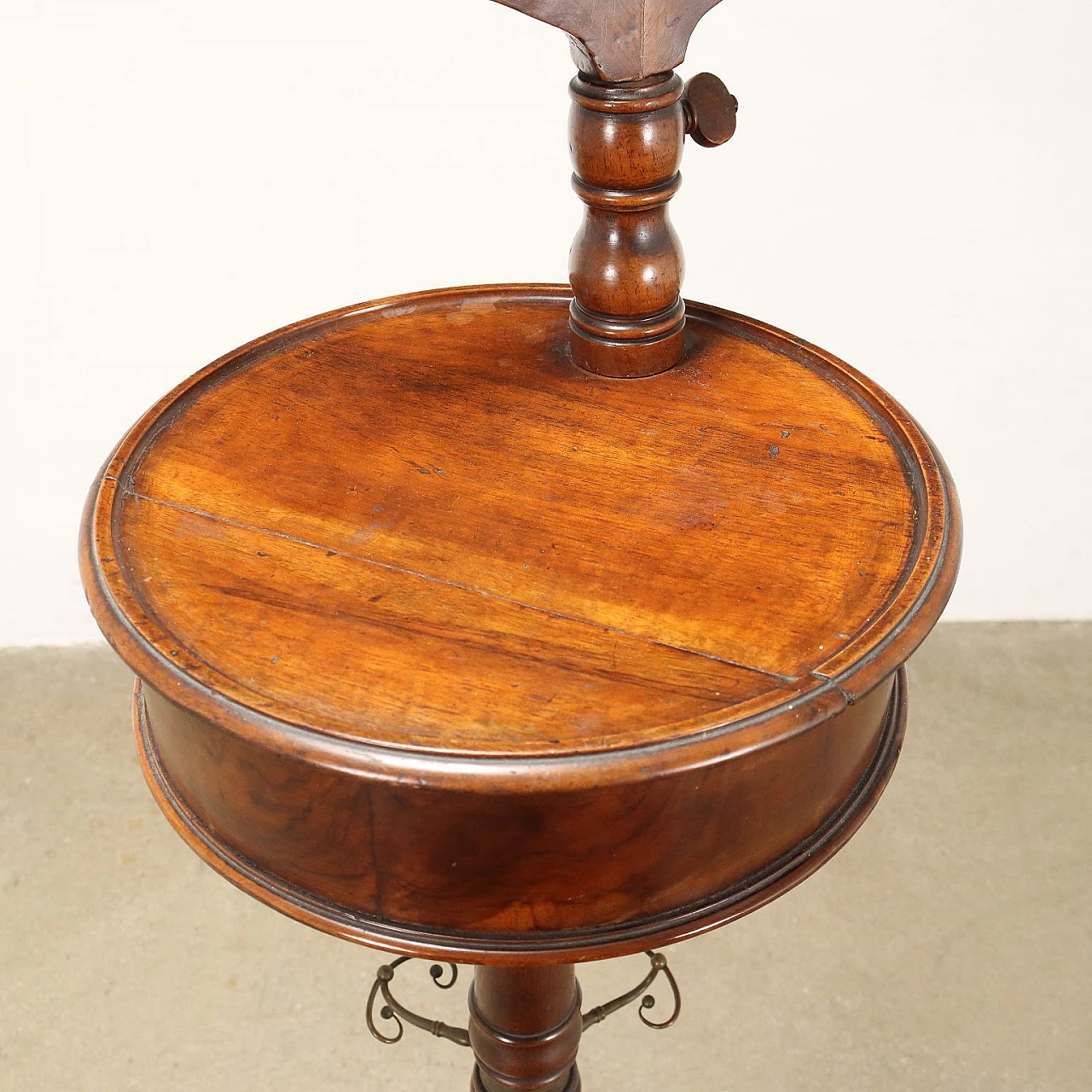 Louis Philippe walnut vanity table, mid-19th century 5