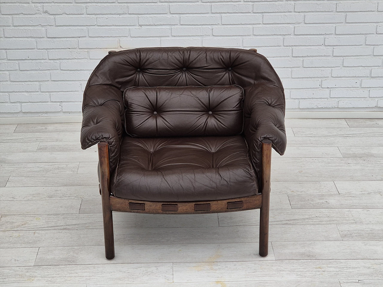Armchair in brown leather and beech wood by Arne Norell, 1970s 1