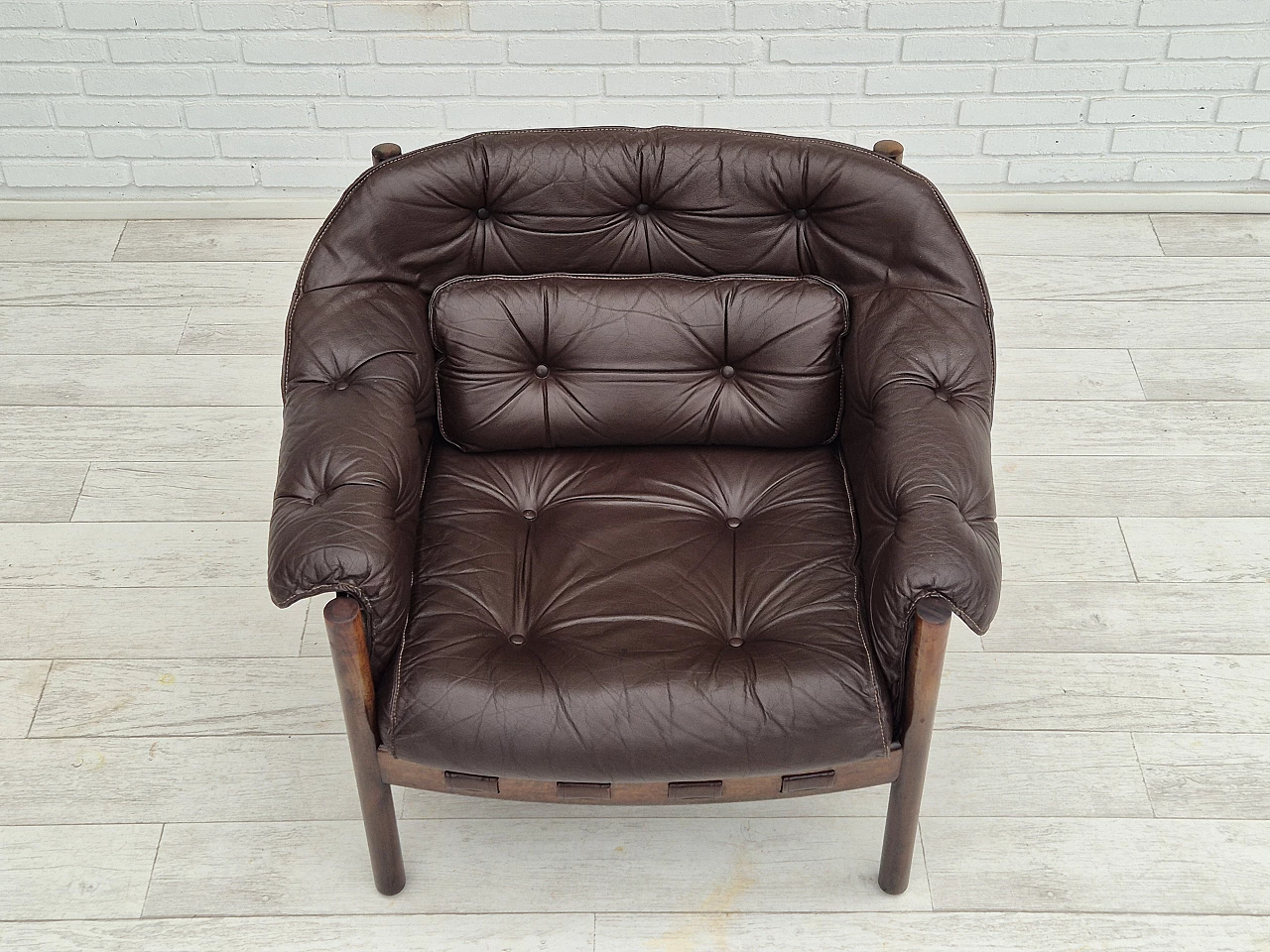 Armchair in brown leather and beech wood by Arne Norell, 1970s 9