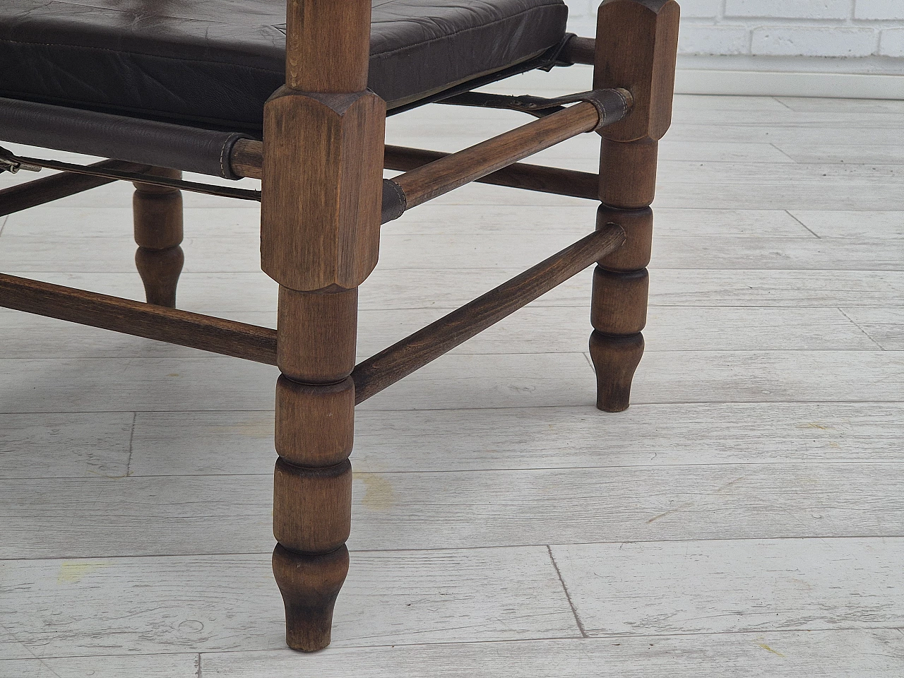 Poltrona safari in pelle marrone e faggio, anni '60 8