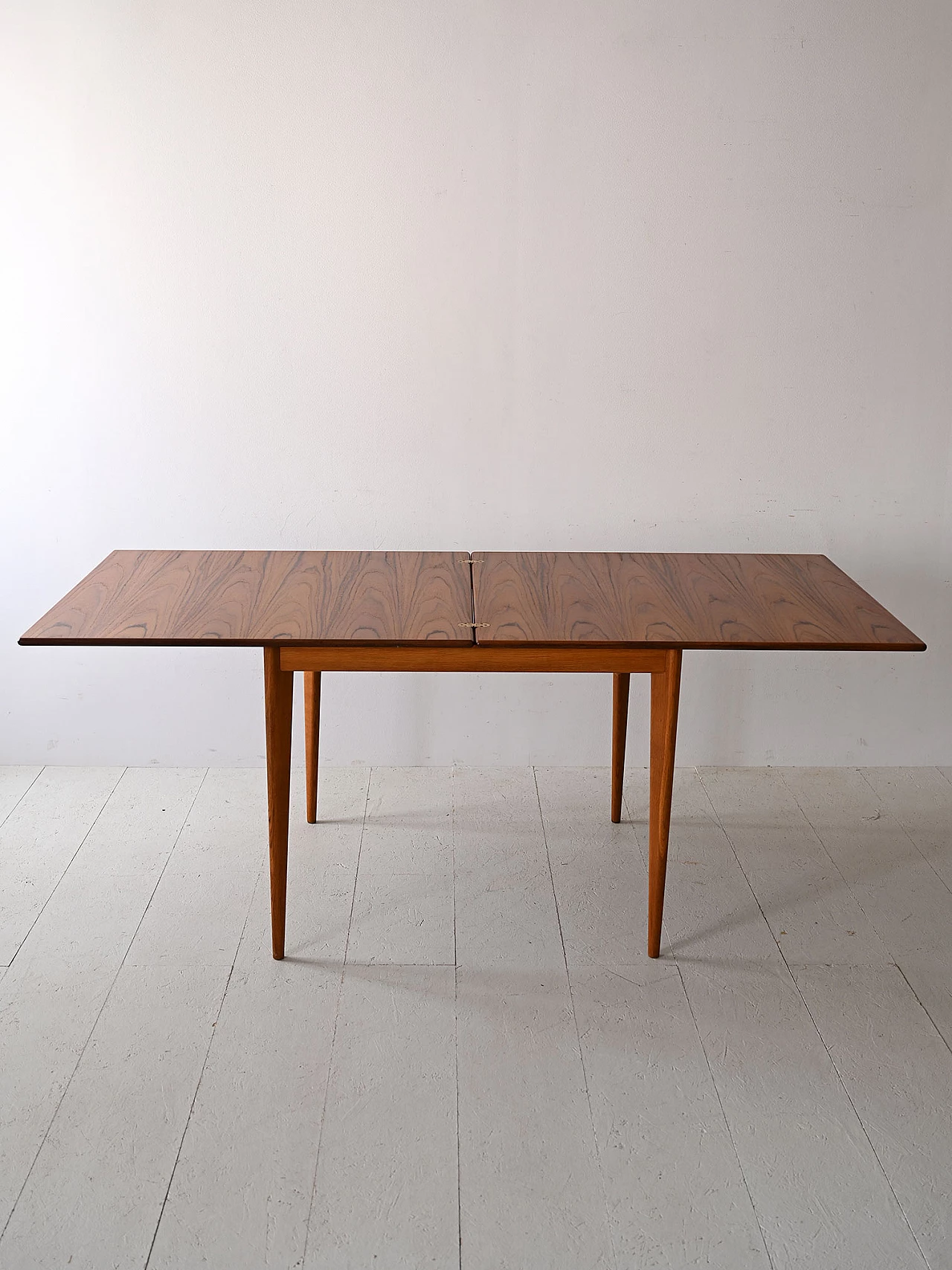 Tavolo quadrato allungabile in teak, anni '60 2