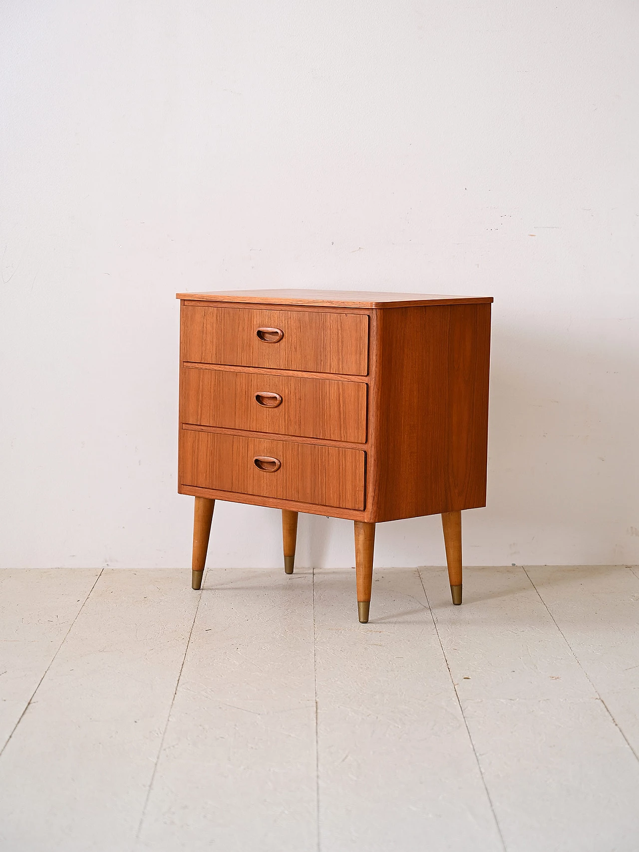 Teak chest of drawers with golden details, 1960s 4