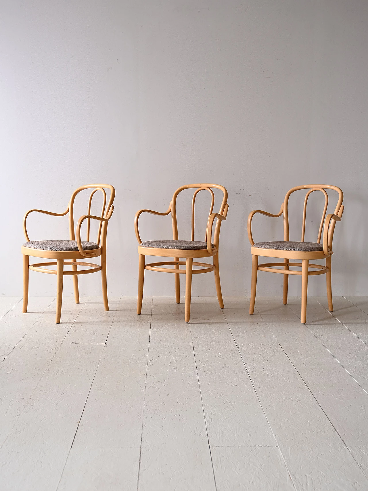 6 Wien beechwood chairs with padded seat, 1960s 5