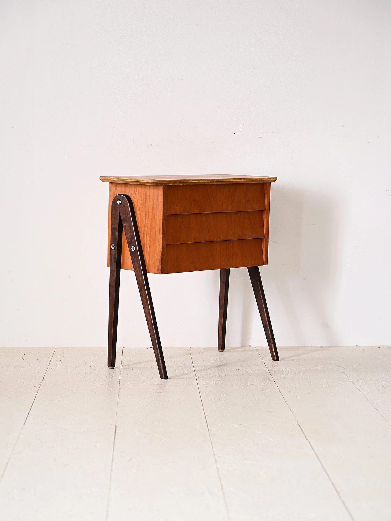 Teak bedside table with three drawers and painted legs, 1960s 3