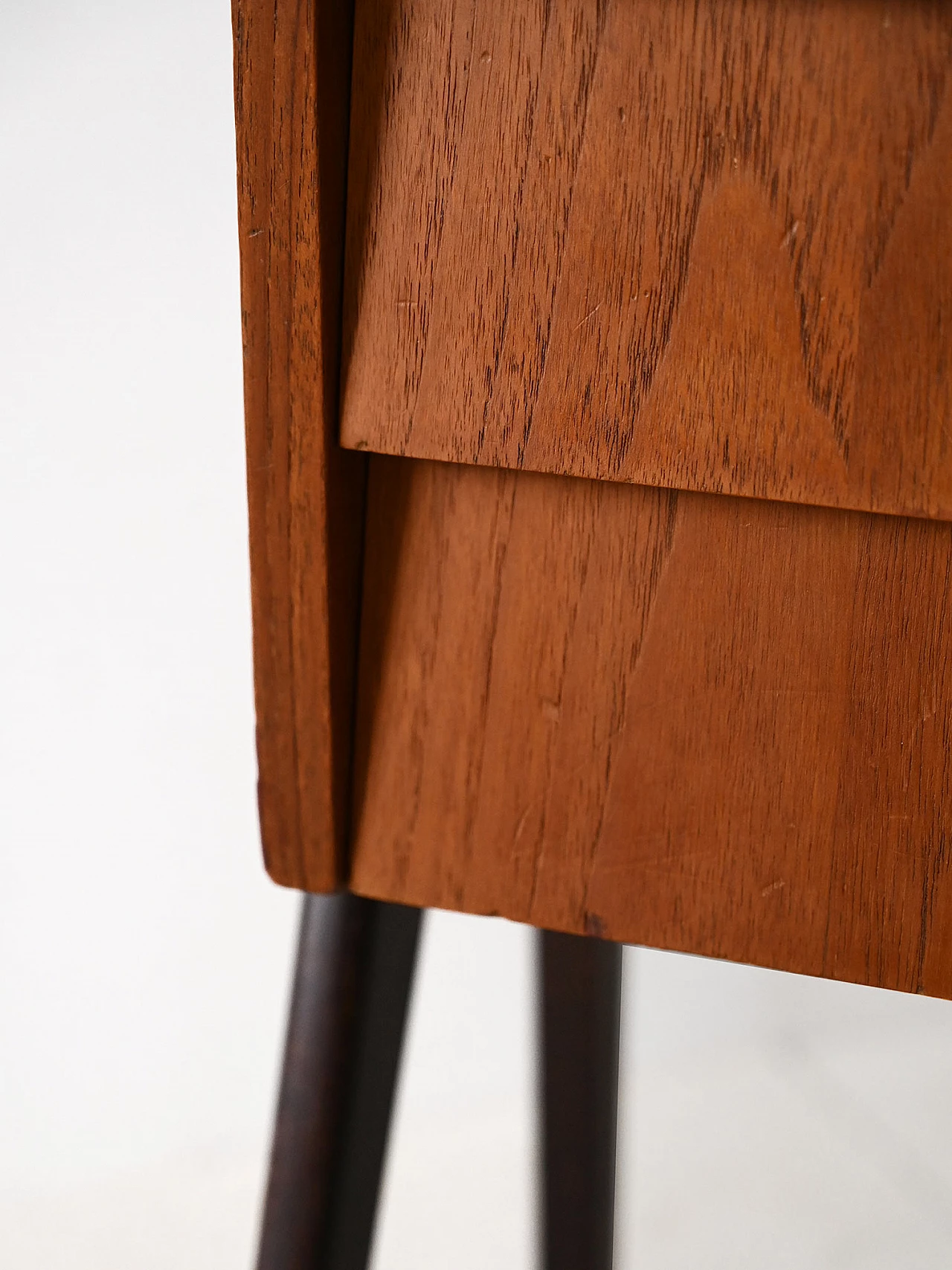 Teak bedside table with three drawers and painted legs, 1960s 7