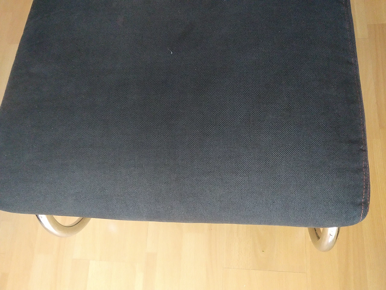 Coppia di poltrone Gipsy in tessuto antracite di Felicerossi 47