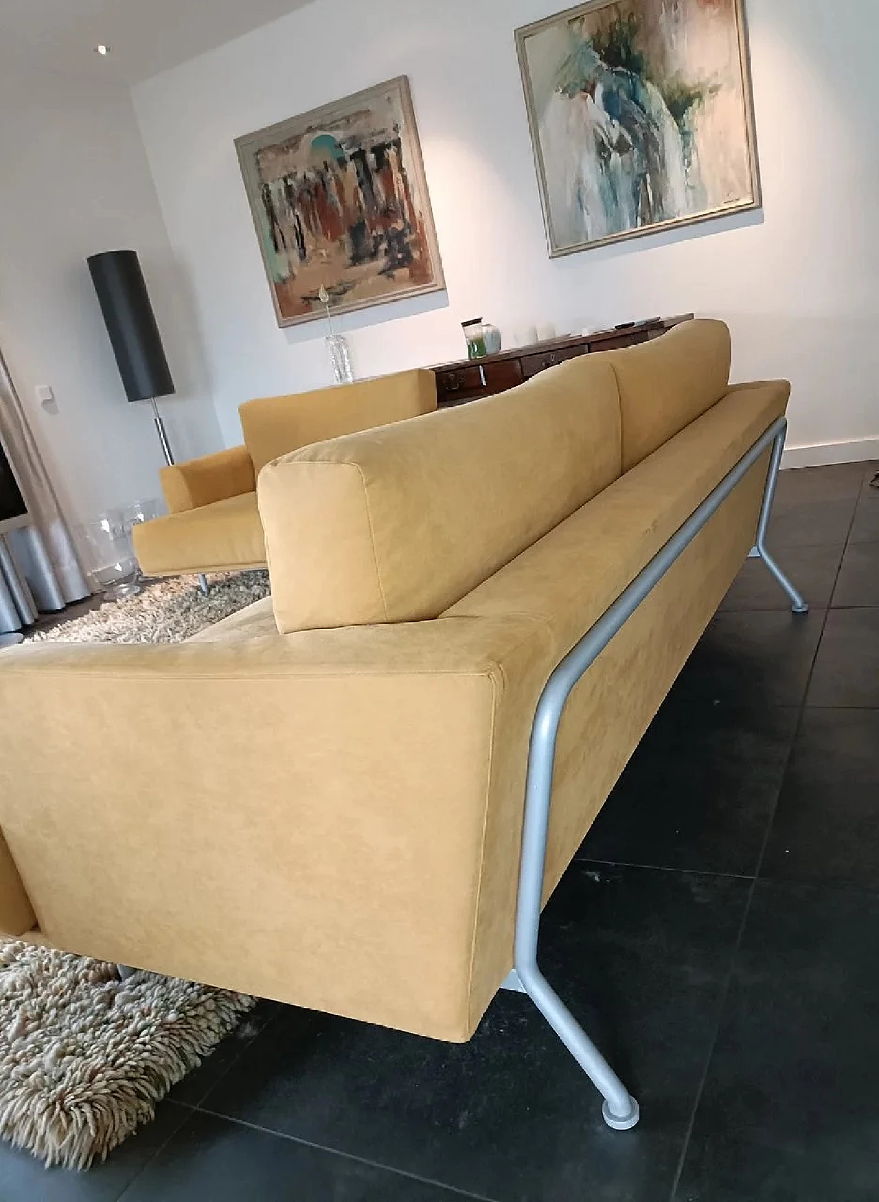 Divano 190 e poltrona 120 XL in alcantara di Piero Lissoni per Cassina 3