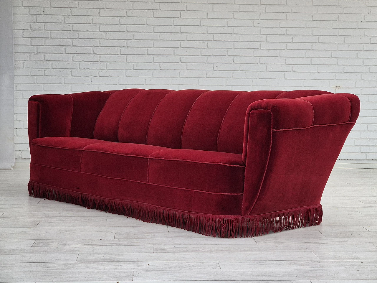 Danish 3-seater sofa in oak and red velour, 1960s 17
