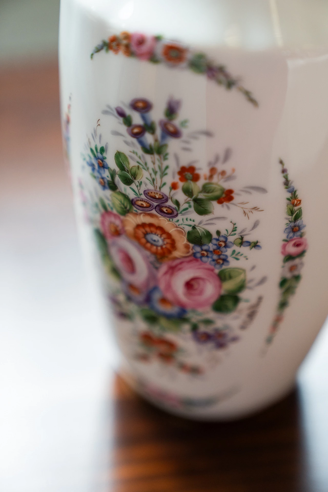 Hand-painted porcelain vase by Limonges, 1971 9