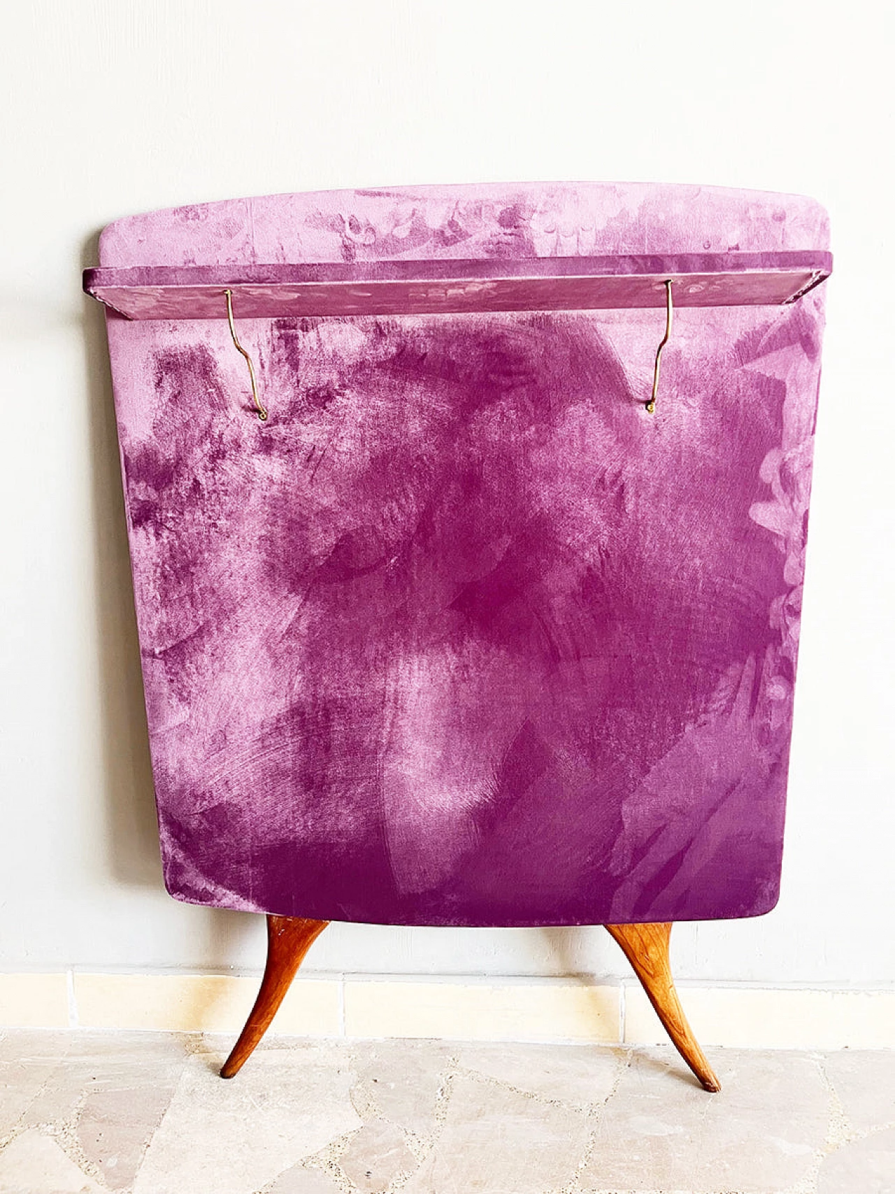 Velvet console table with walnut feet, 1950s 1