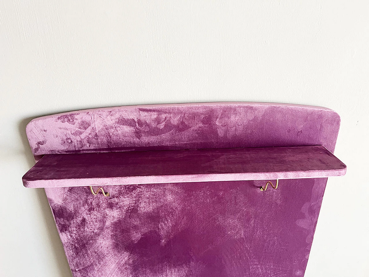 Velvet console table with walnut feet, 1950s 2