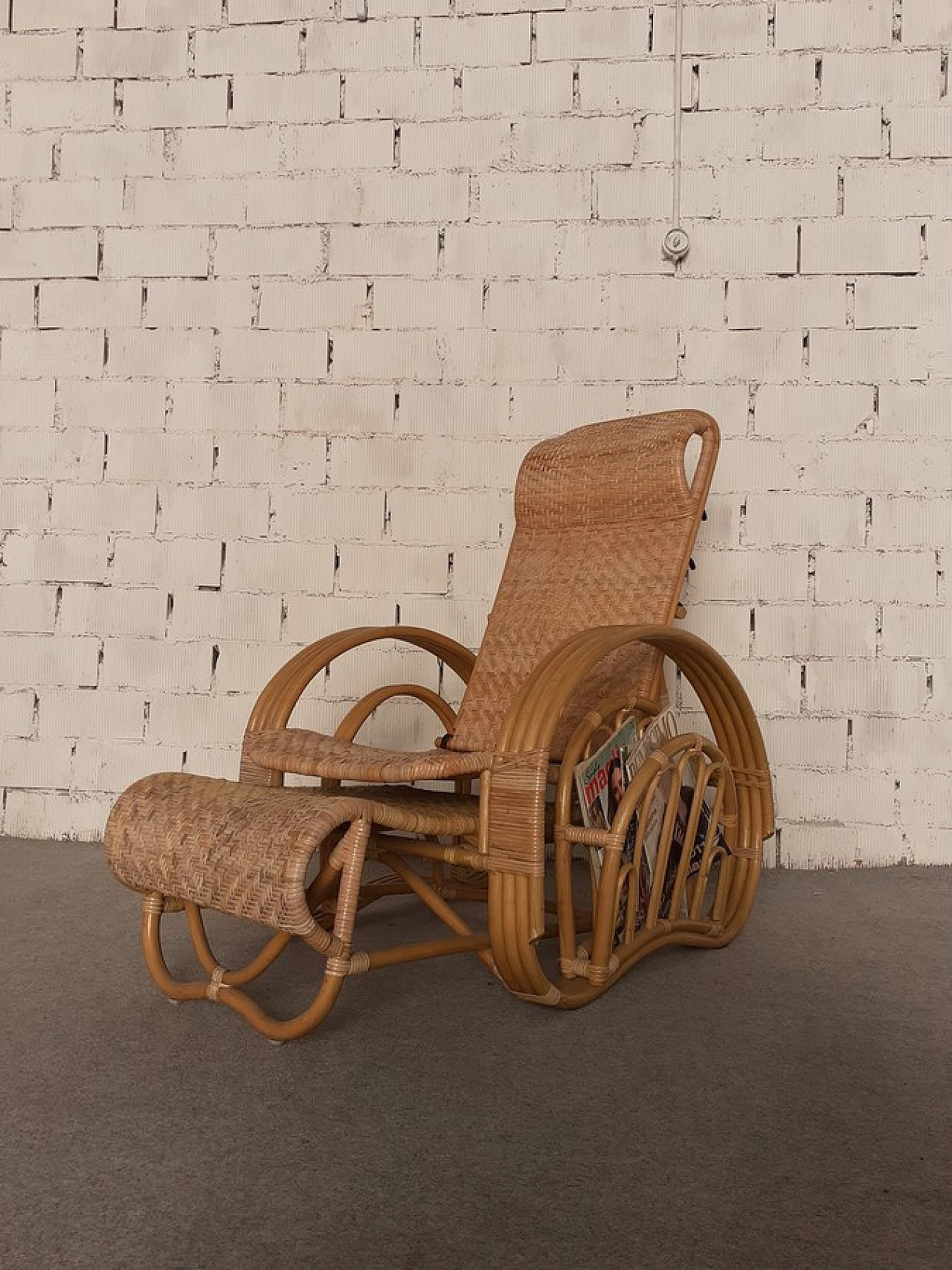 Chaise longue regolabile in bambù e vimini intrecciato, anni '60 11