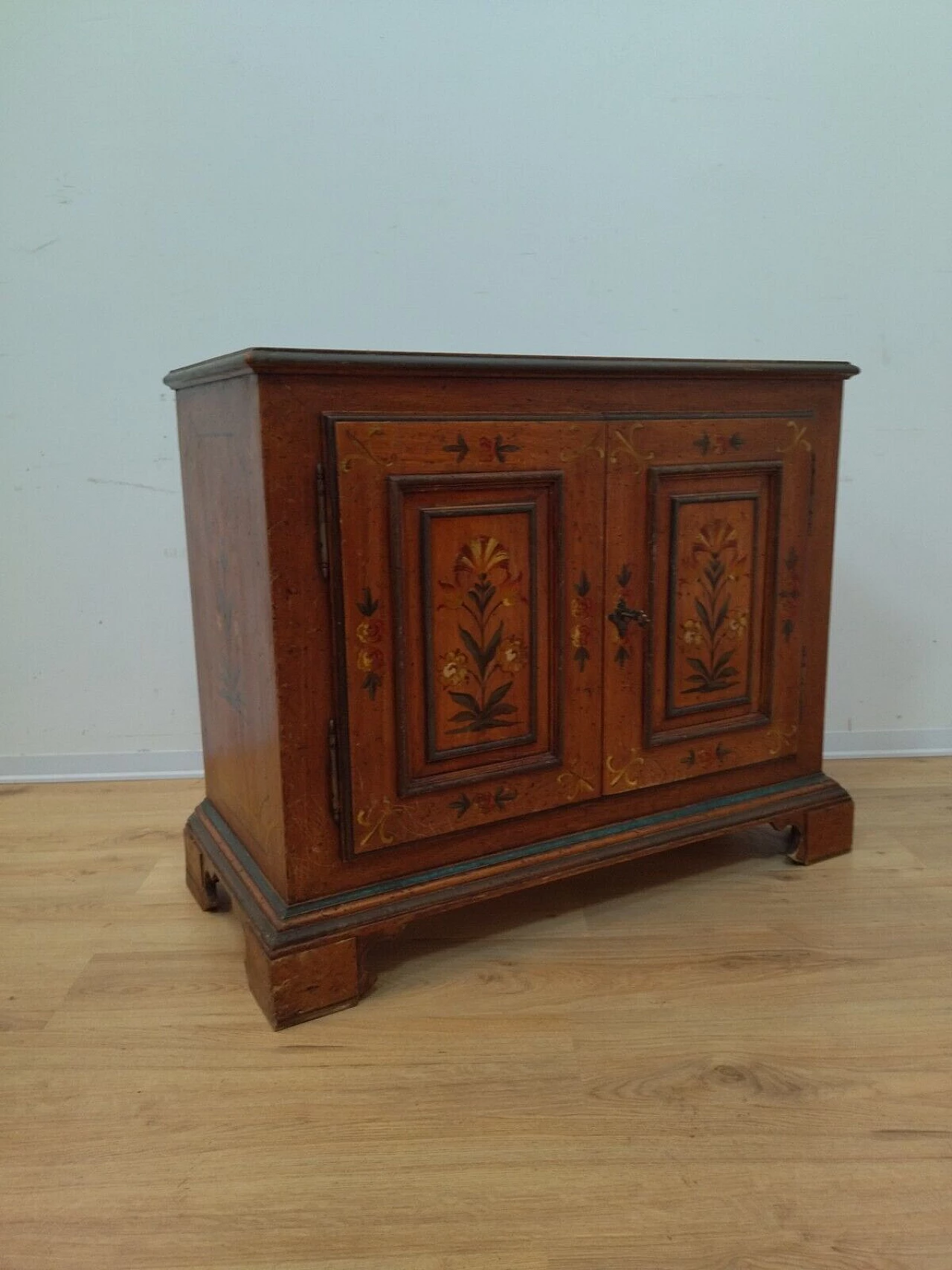 Tyrolean lacquered and painted wooden sideboard, 1950s 6