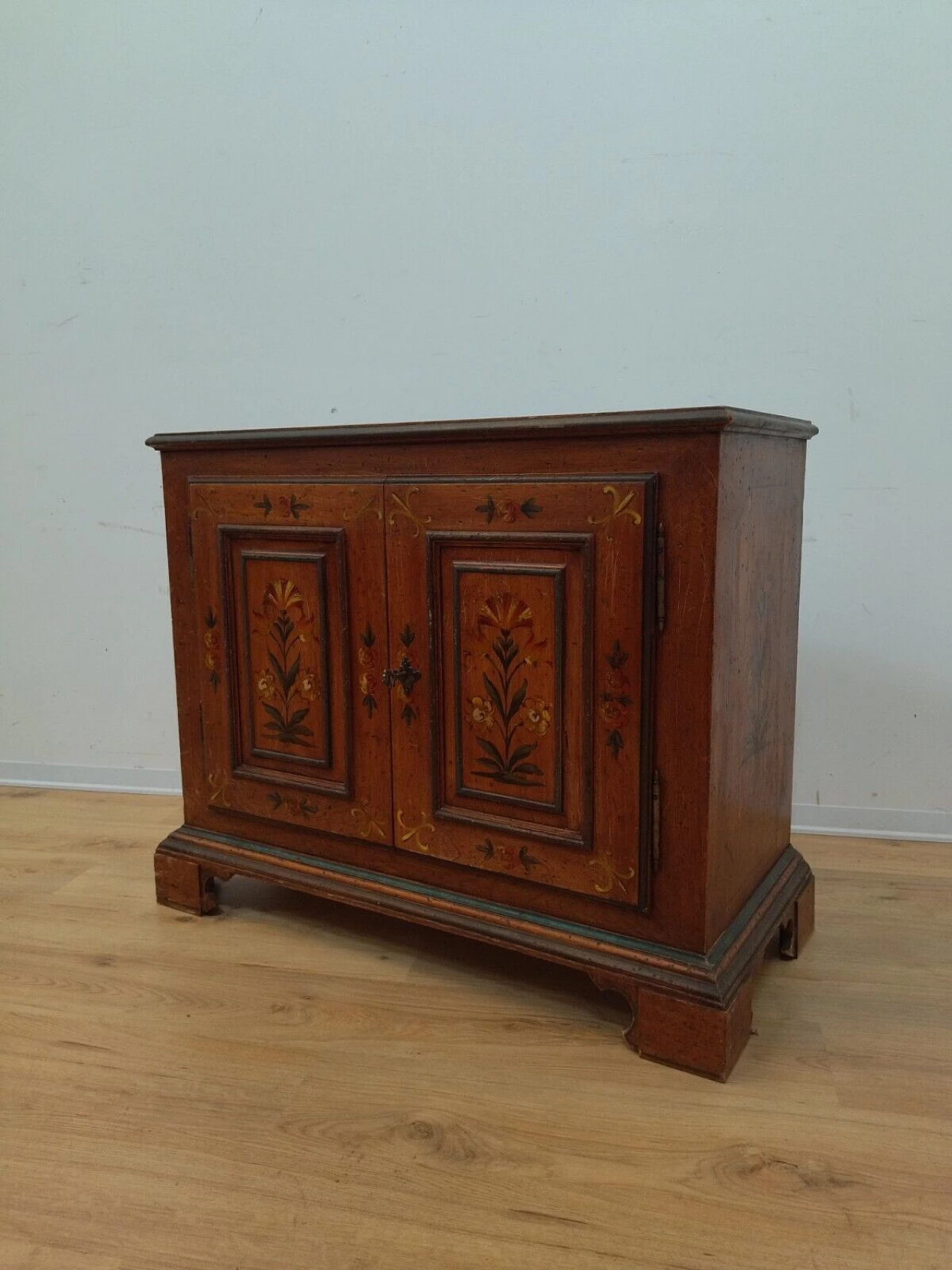 Tyrolean lacquered and painted wooden sideboard, 1950s 7