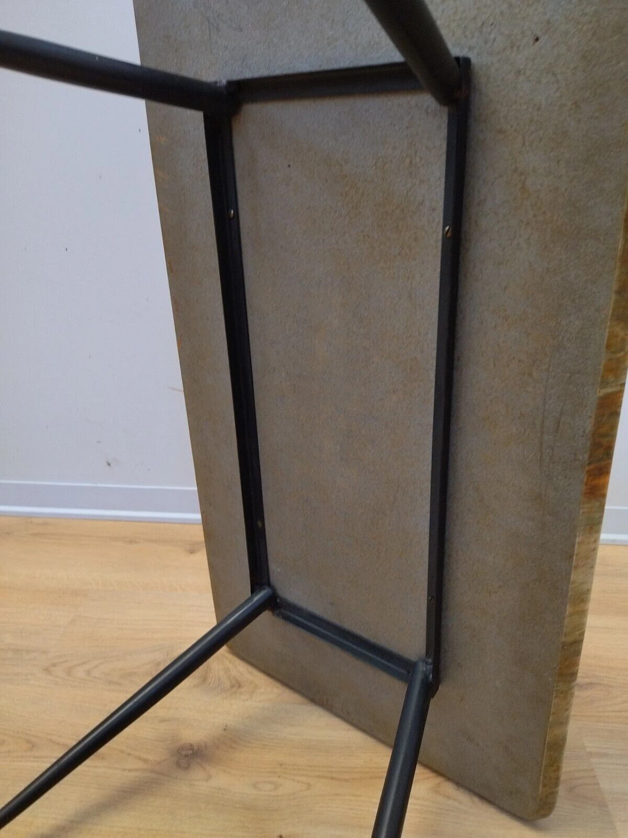 Tavolino in ferro con piano in materiale plastico, anni '50 15