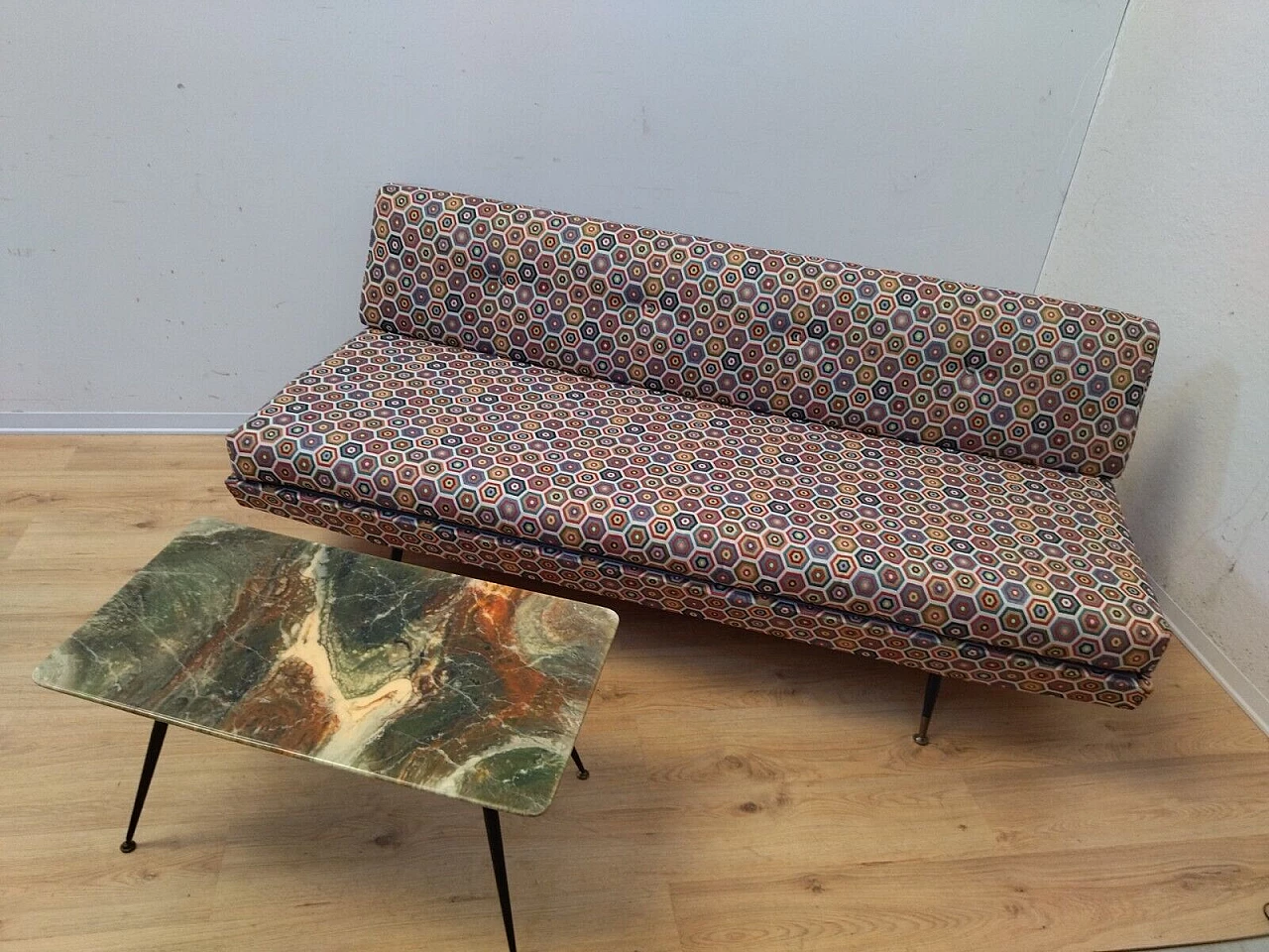 Tavolino in ferro con piano in materiale plastico, anni '50 21