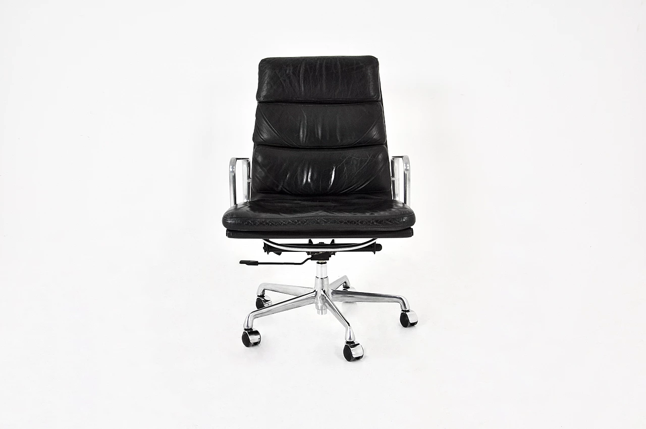 Sedia da scrivania Ea 216 di Charles & Ray Eames per ICF, anni '70 4